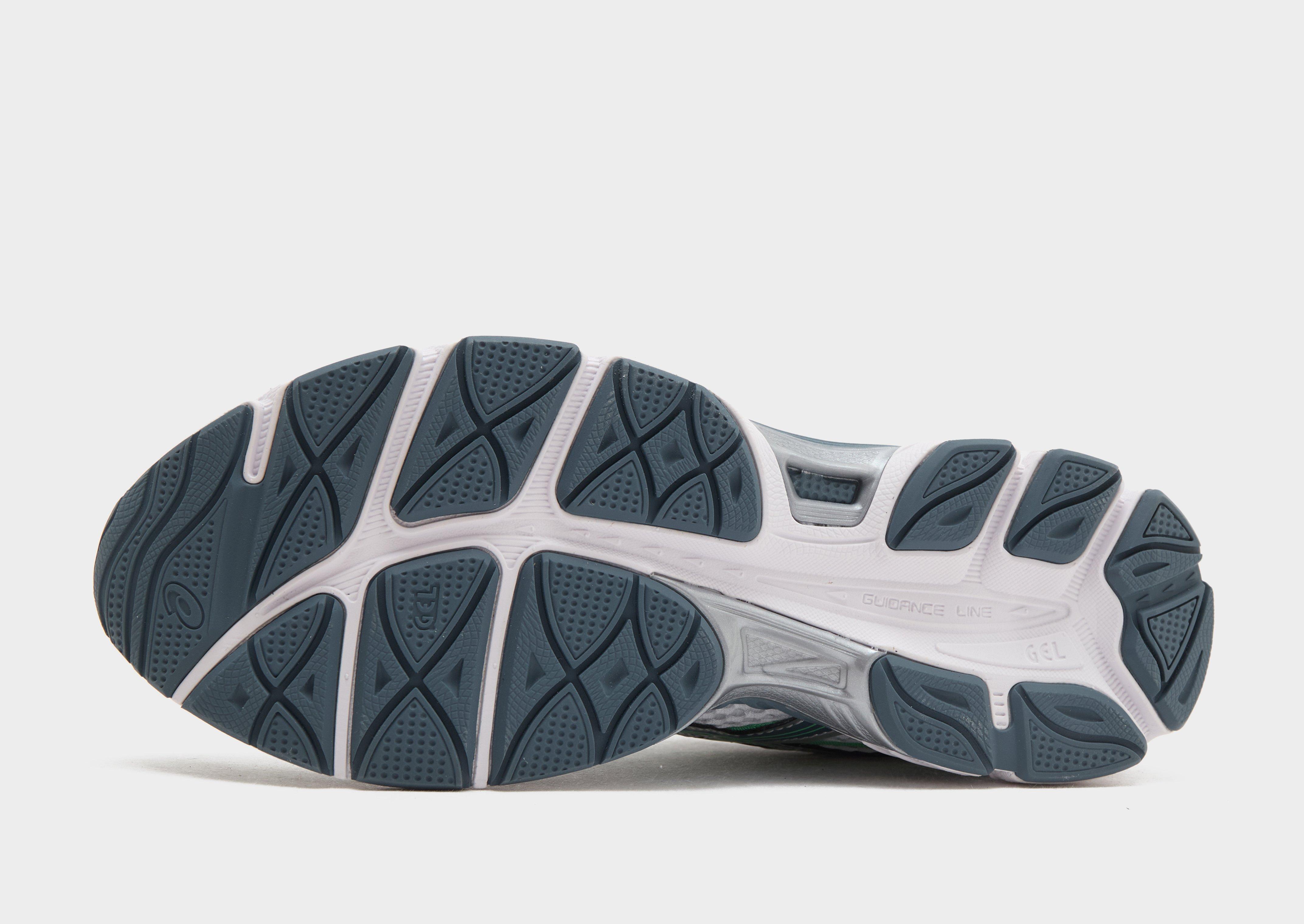 Adidași pentru bărbați ASICS CUMULUS 16 1203A733-100 Gri