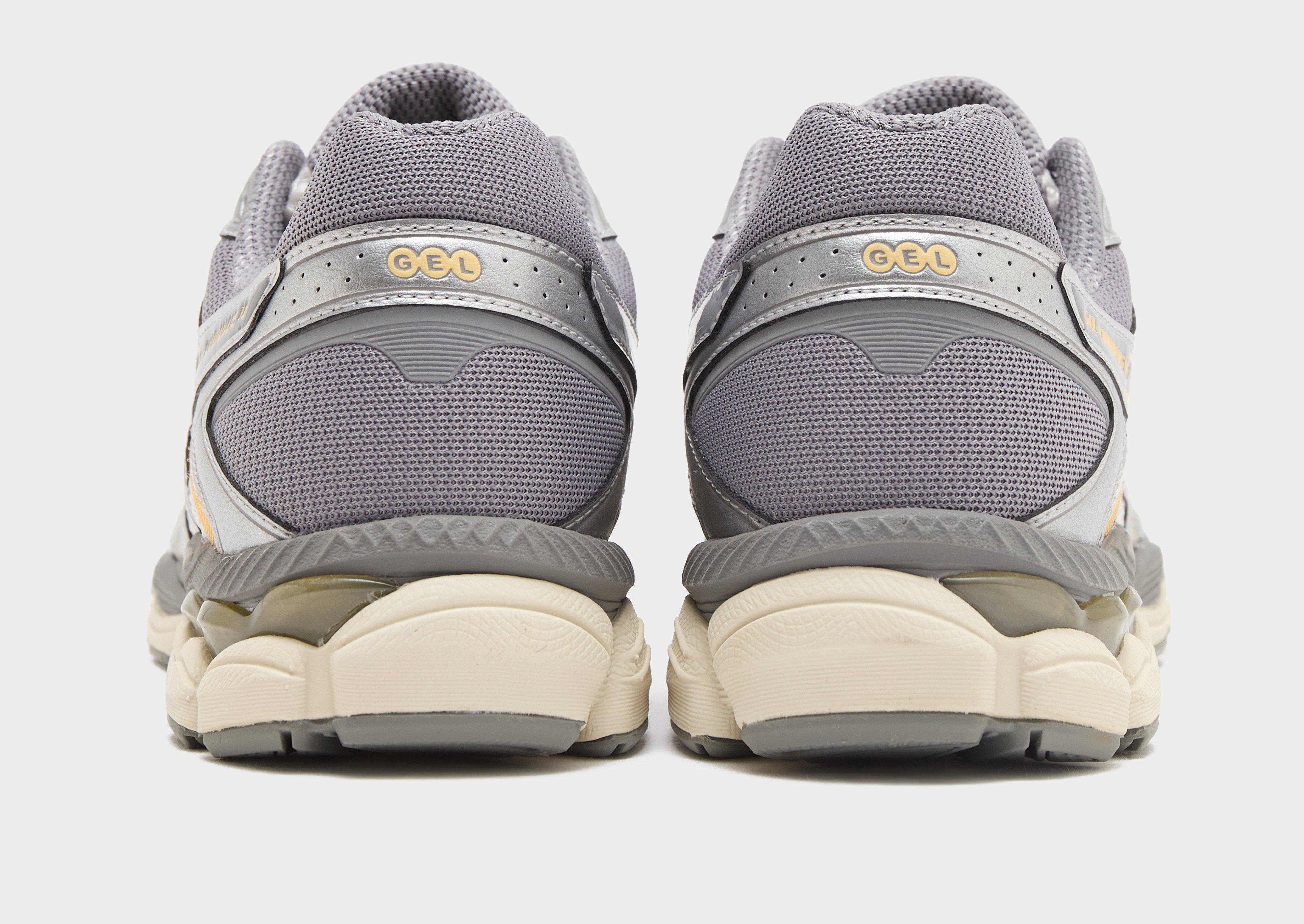 Buty sneakersy męskie ASICS GEL-CUMULUS 16 1203A733-101 Srebrny