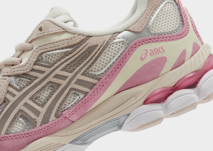 Kedai moterims ASICS GEL-NYC 1203A383-104 Rožinė
