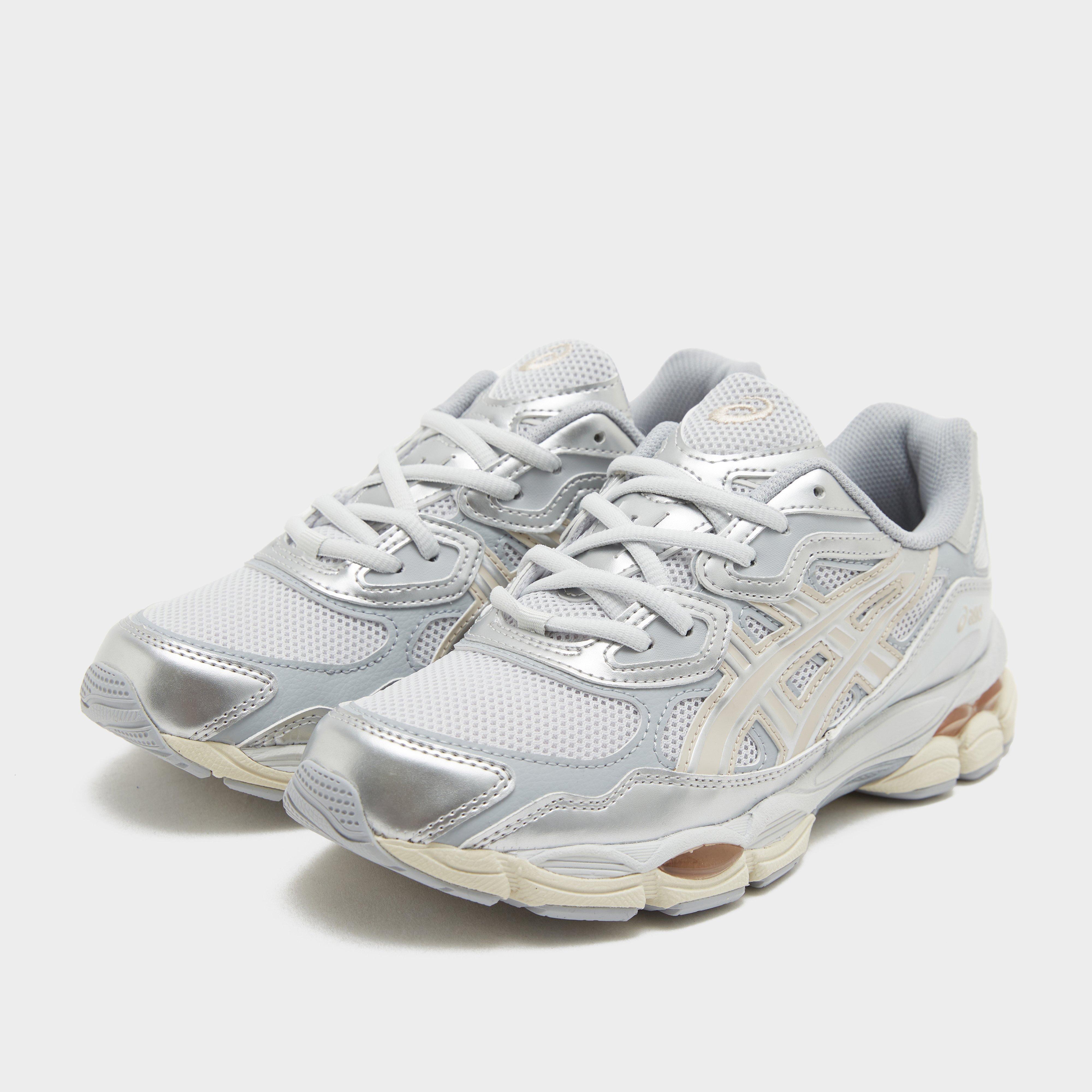 Kedai moterims ASICS GEL-NYC