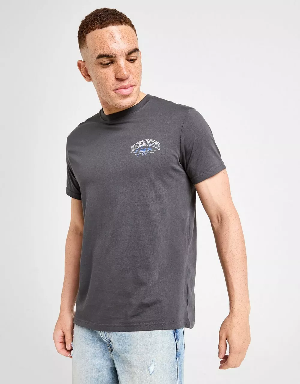 MCKENZIE ФУТБОЛКА SCRIPT TEE CHAR-APH, фото 1 з 4