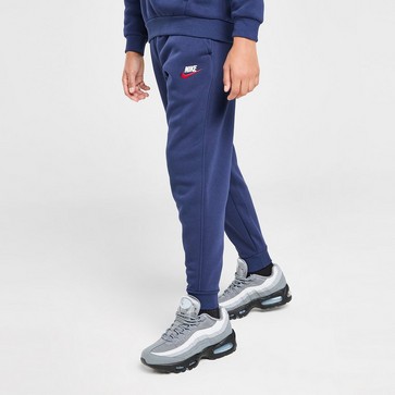 Detské nohavice NIKE NOHAVICE  K NSW CLUB FLC JGGR LBR