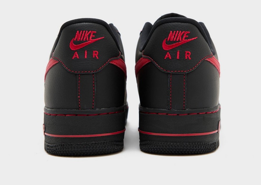 Adidași pentru bărbați NIKE AIR FORCE 1 '07 LV8 ESS+ HQ2037-005 Negru