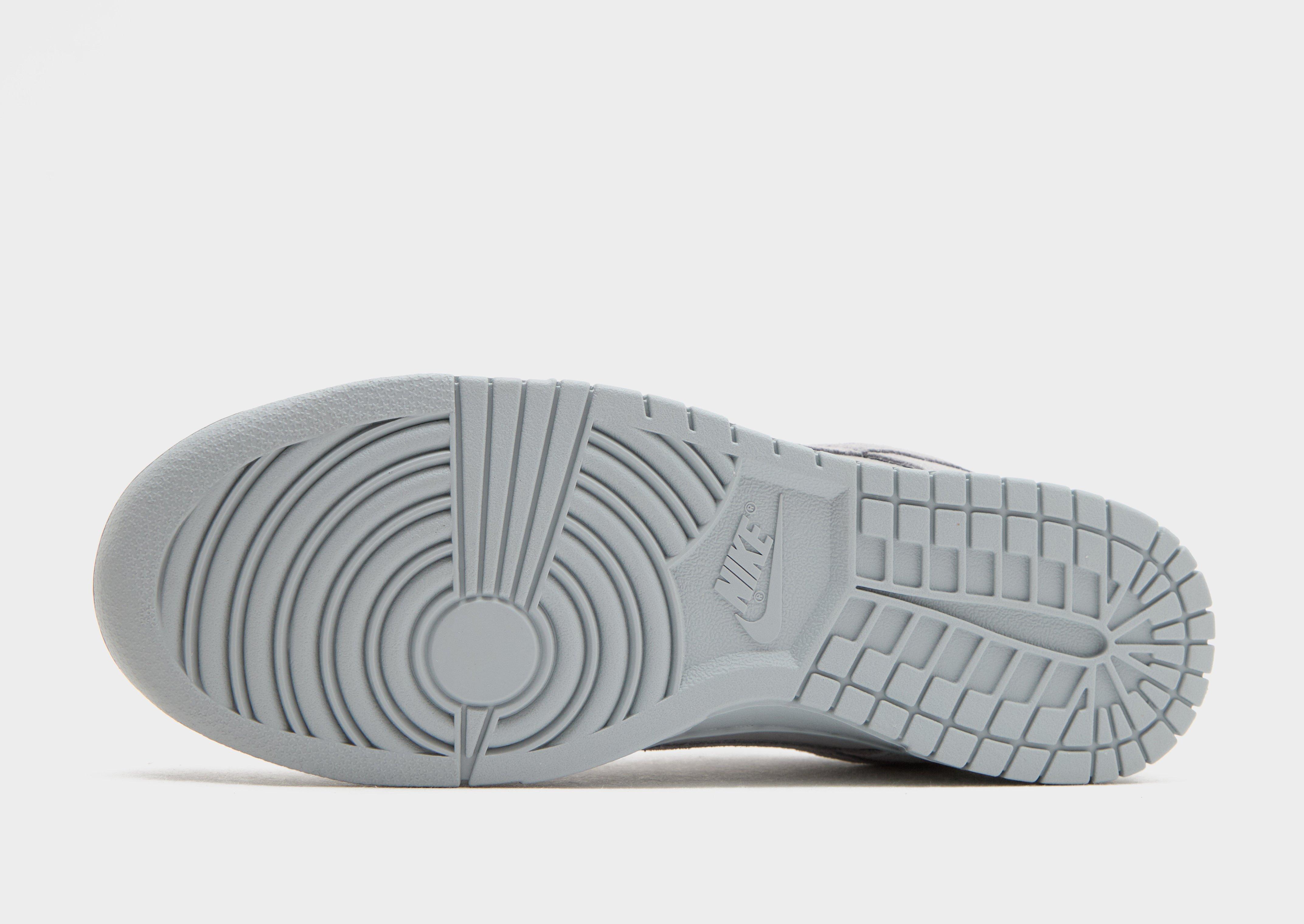 Buty sneakersy męskie NIKE DUNK LOW RETRO SE NUBUCK IB6651-002 Szary