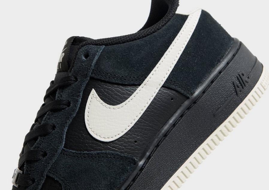 Adidași pentru copii NIKE AIR FORCE 1 LV8 2 HV4760-001 Negru