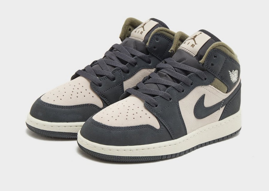 Adidași pentru copii AIR JORDAN 1 MID HV4399-102 Maro