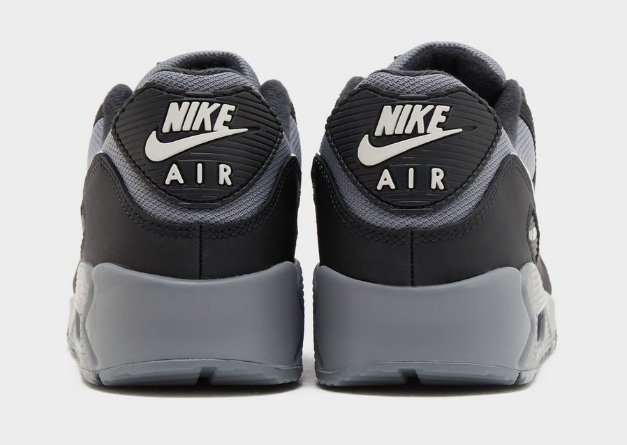 Adidași pentru bărbați NIKE AIR MAX 90 IM5989-010 Negru