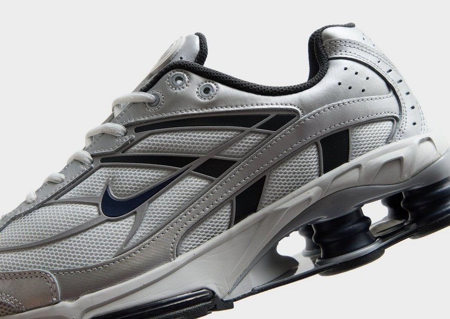 Adidași pentru bărbați NIKE SHOX RIDE 2 MTLC IO1449-025 Gri