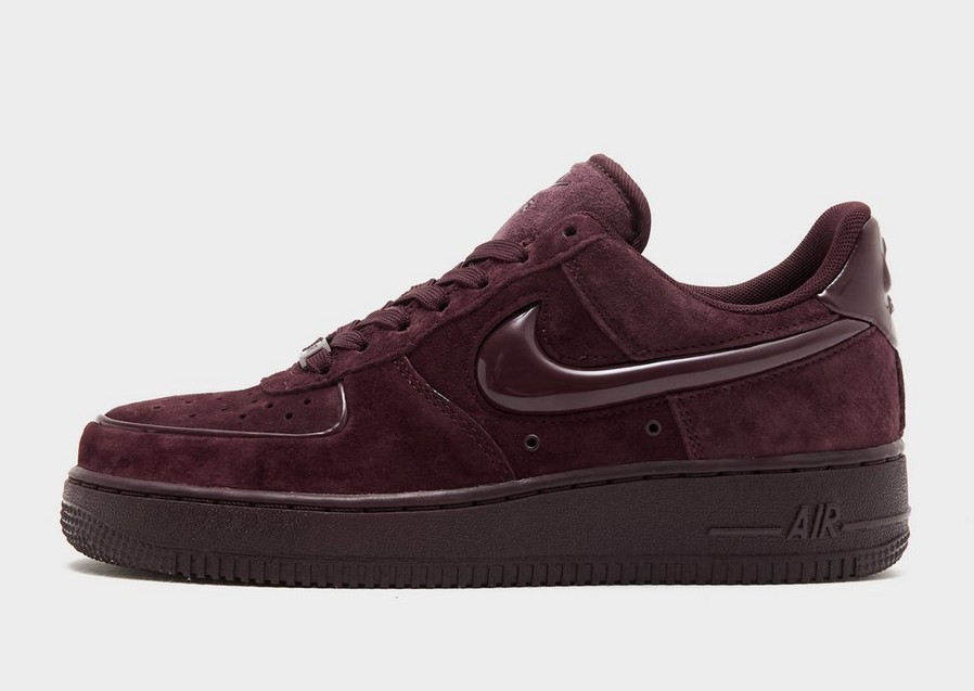 Adidași de damă NIKE W AIR FORCE 1 '07 TREND RM HV4406-600 Bordo