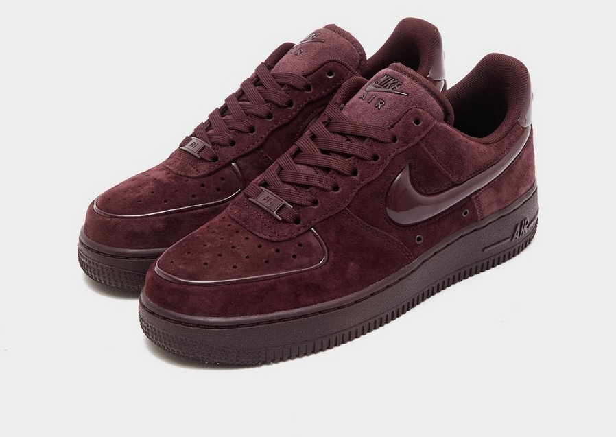 Adidași de damă NIKE W AIR FORCE 1 '07 TREND RM HV4406-600 Bordo