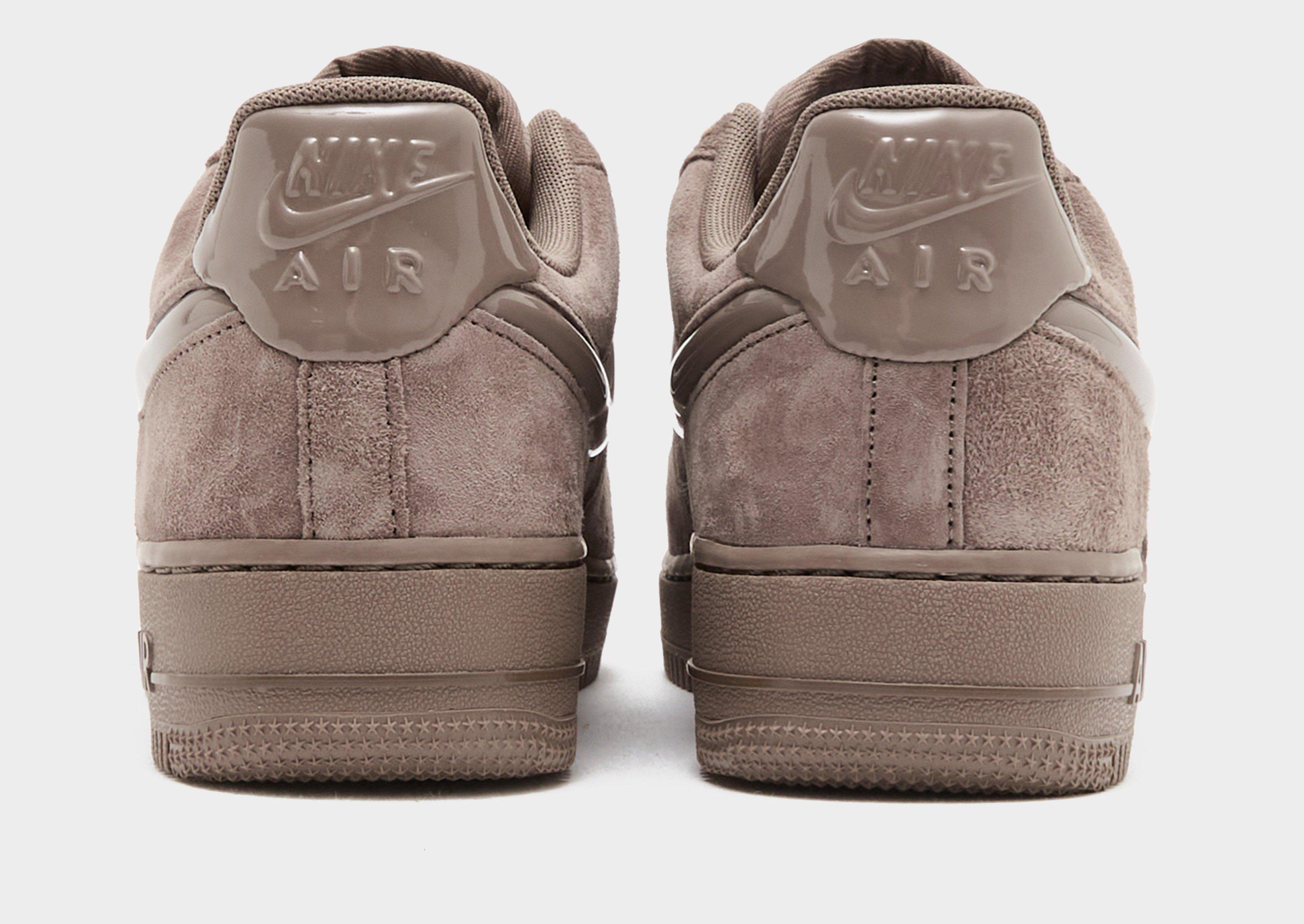 Buty sneakersy damskie NIKE W AIR FORCE 1 '07 TREND RM HV4406-200 Brązowy