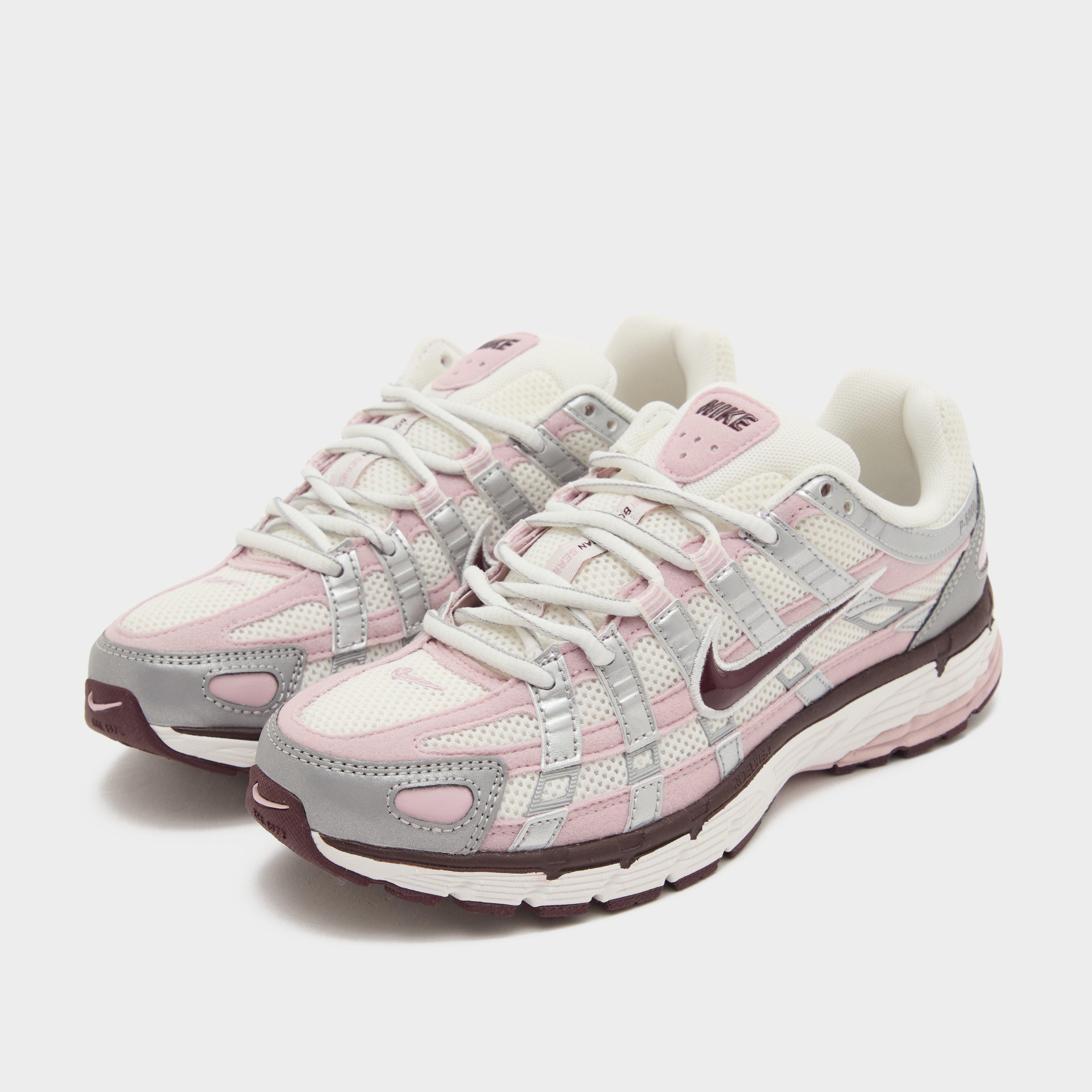 Kedai moterims NIKE W P-6000 SE EMEA