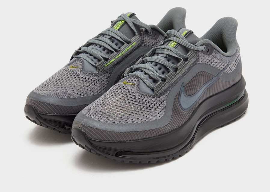 Pantofi alergare pentru bărbați NIKE PEGASUS PREMIUM HQ2592-012 Gri