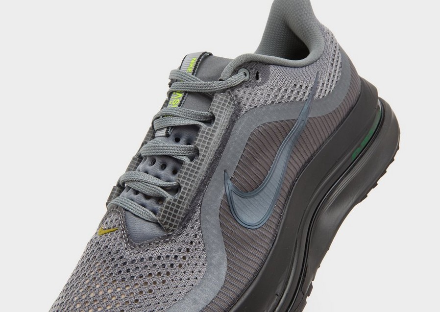 Pantofi alergare pentru bărbați NIKE PEGASUS PREMIUM HQ2592-012 Gri