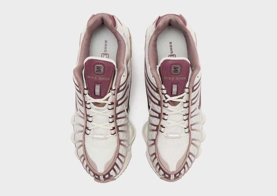 Kedai moterims NIKE W SHOX TL IM6013-072 Rusva