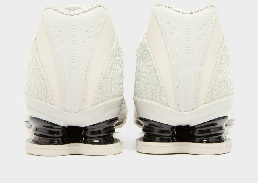 Adidași de damă NIKE W SHOX Z HQ7540-004 Bej