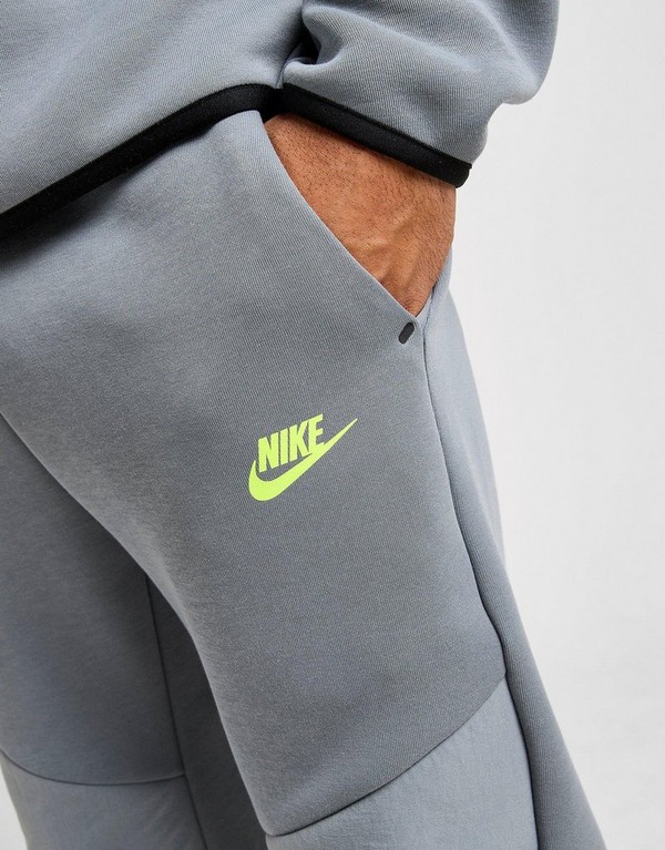 Nike Nohavice Tech Fleece Jogger