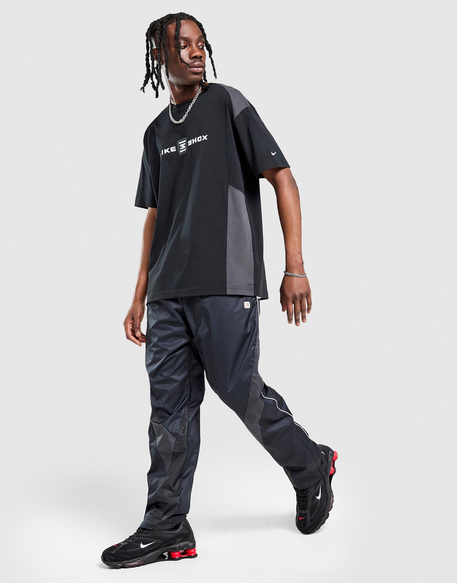 Мъжка тениска NIKE ТЕНИСКА M NSW SS ТОП SHOX IH0526-010 Черен