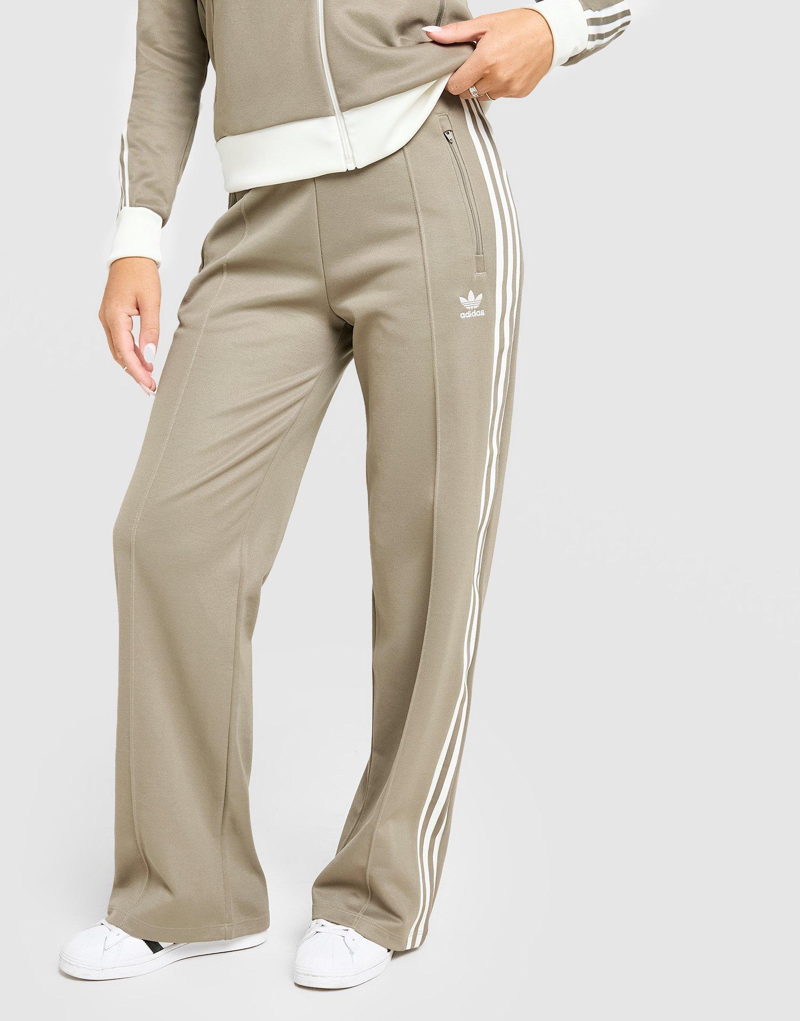 Дамски панталон ADIDAS ПАНТАЛОНИ CLASSIC TP KH2343 Каки