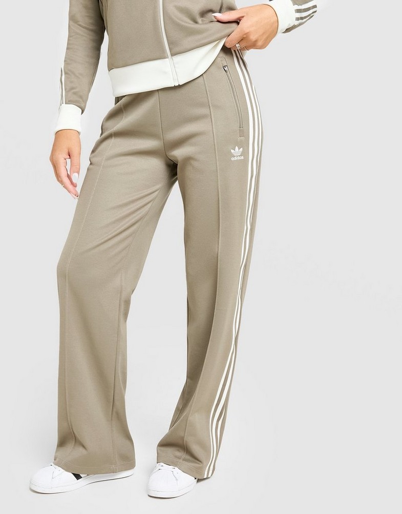 Pantaloni pentru femei ADIDAS PANTALONI  CLASSIC TP KH2343 Kaki