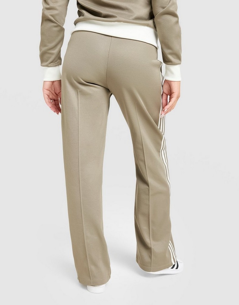 Pantaloni pentru femei ADIDAS PANTALONI  CLASSIC TP KH2343 Kaki