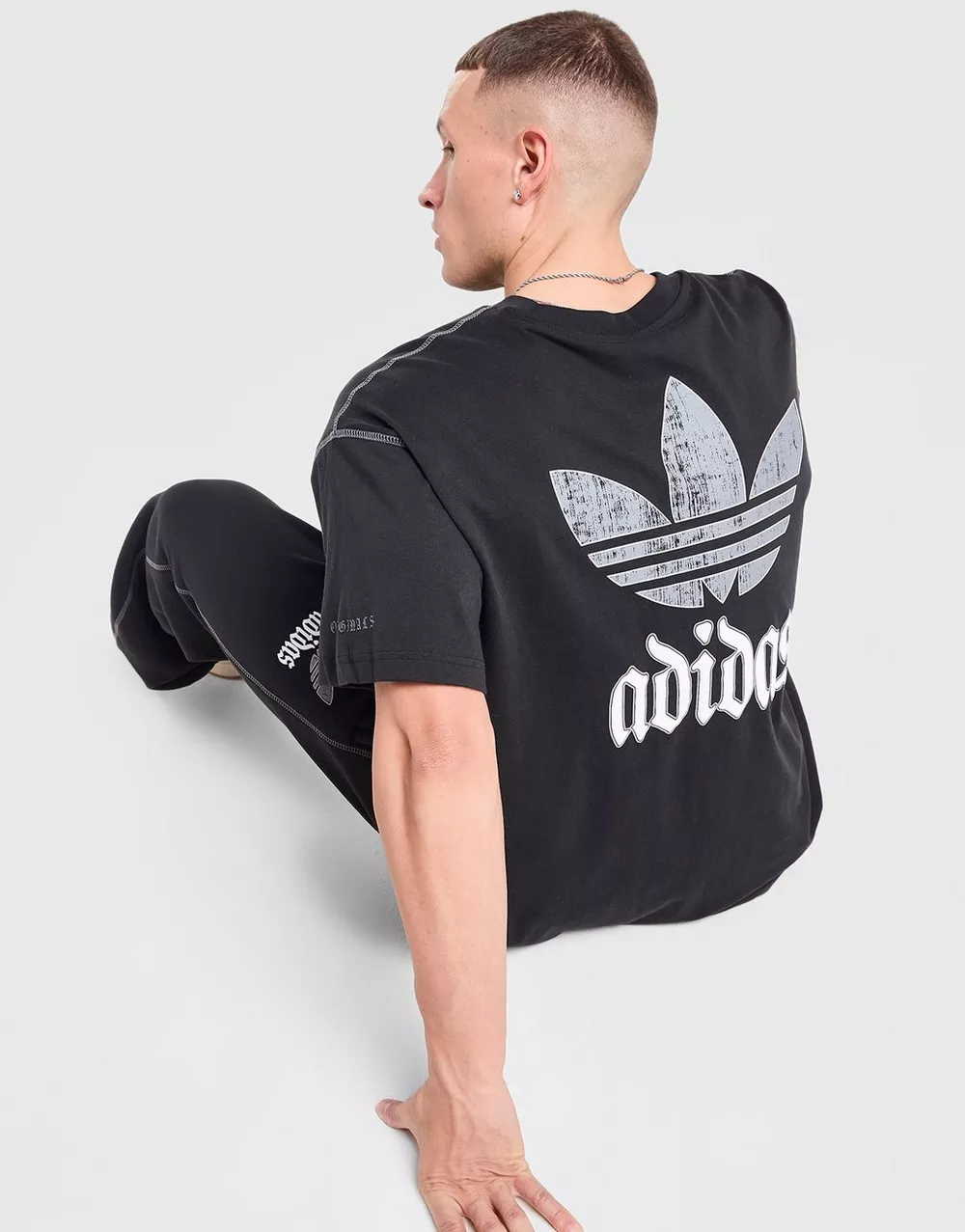 ADIDAS ФУТБОЛКА GFX TEE LO, фото 1 з 7