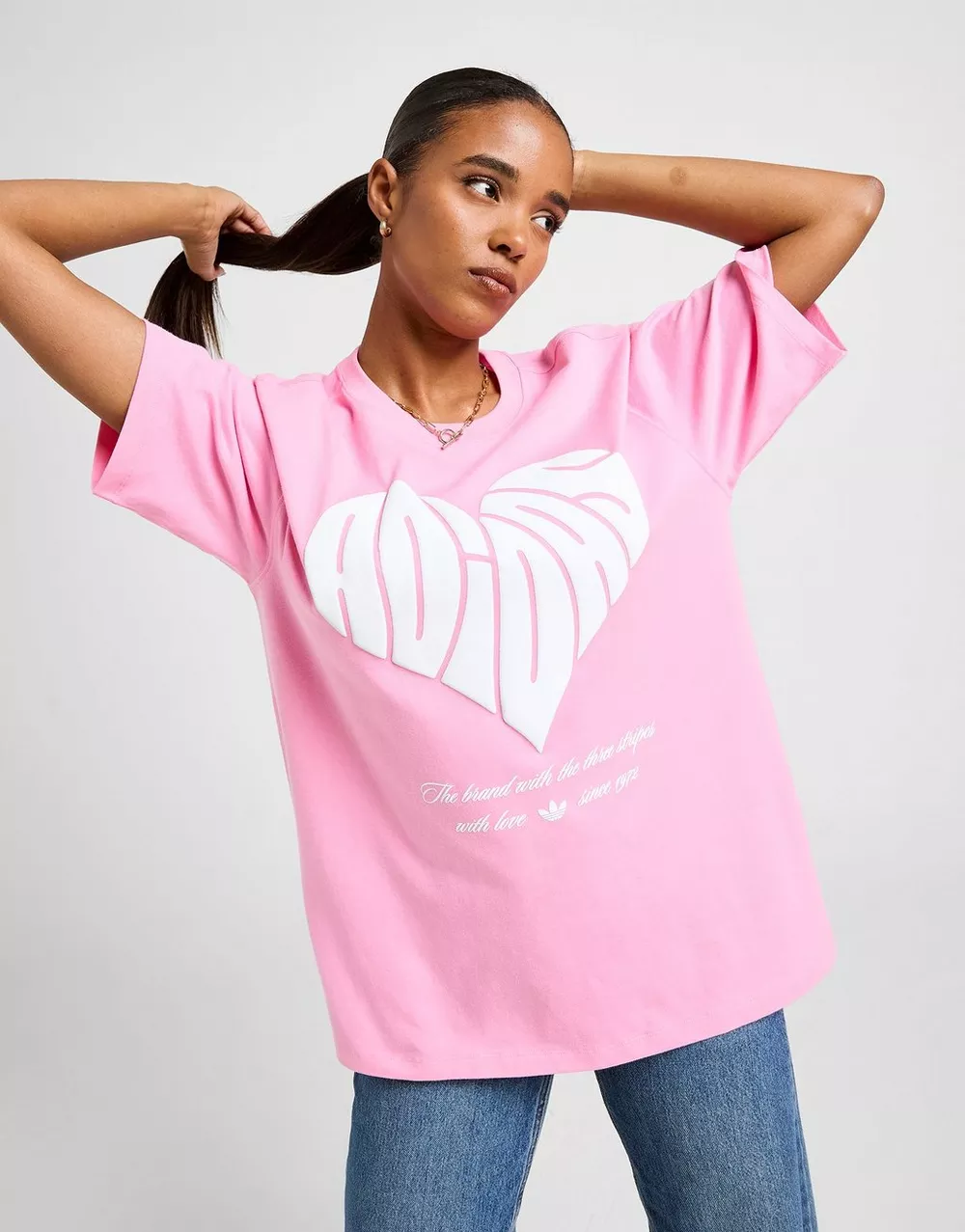 ADIDAS ФУТБОЛКА OS HEART GRAPHIC TEE, фото 1 з 5