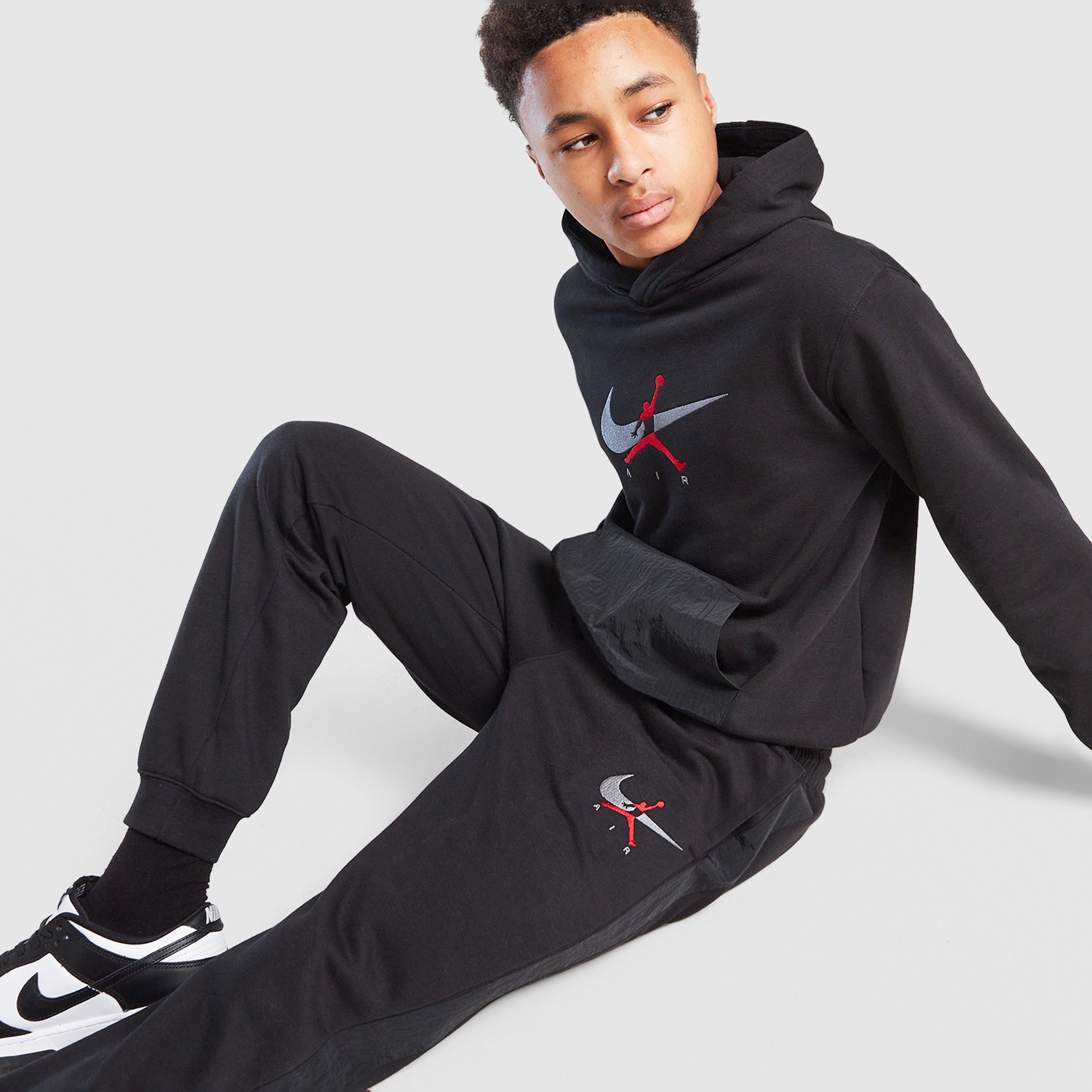 Gyerek melegítőszett JORDAN MELEGÍTŐ $ FLEECE WVN SUIT BLK