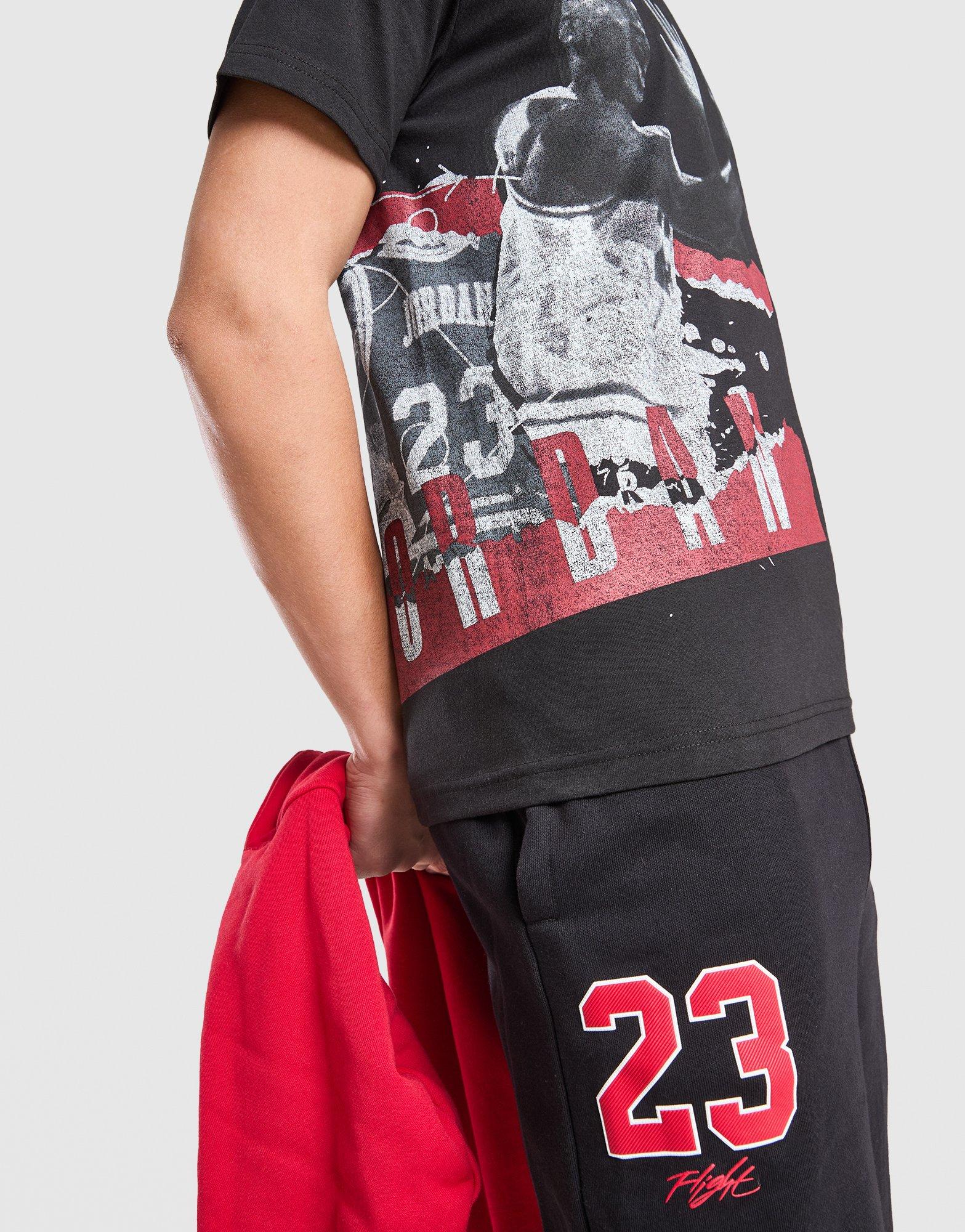 Detské tričko JORDAN TRIČKO JDB MJ HISTORY LESSON SS TEE 95F627-023 Čierna