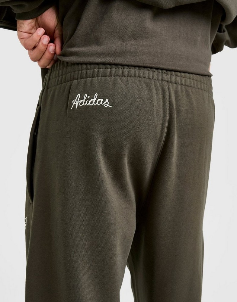 Pantaloni pentru bărbați ADIDAS PANTALONI  GFX PT LO KF8859 Kaki