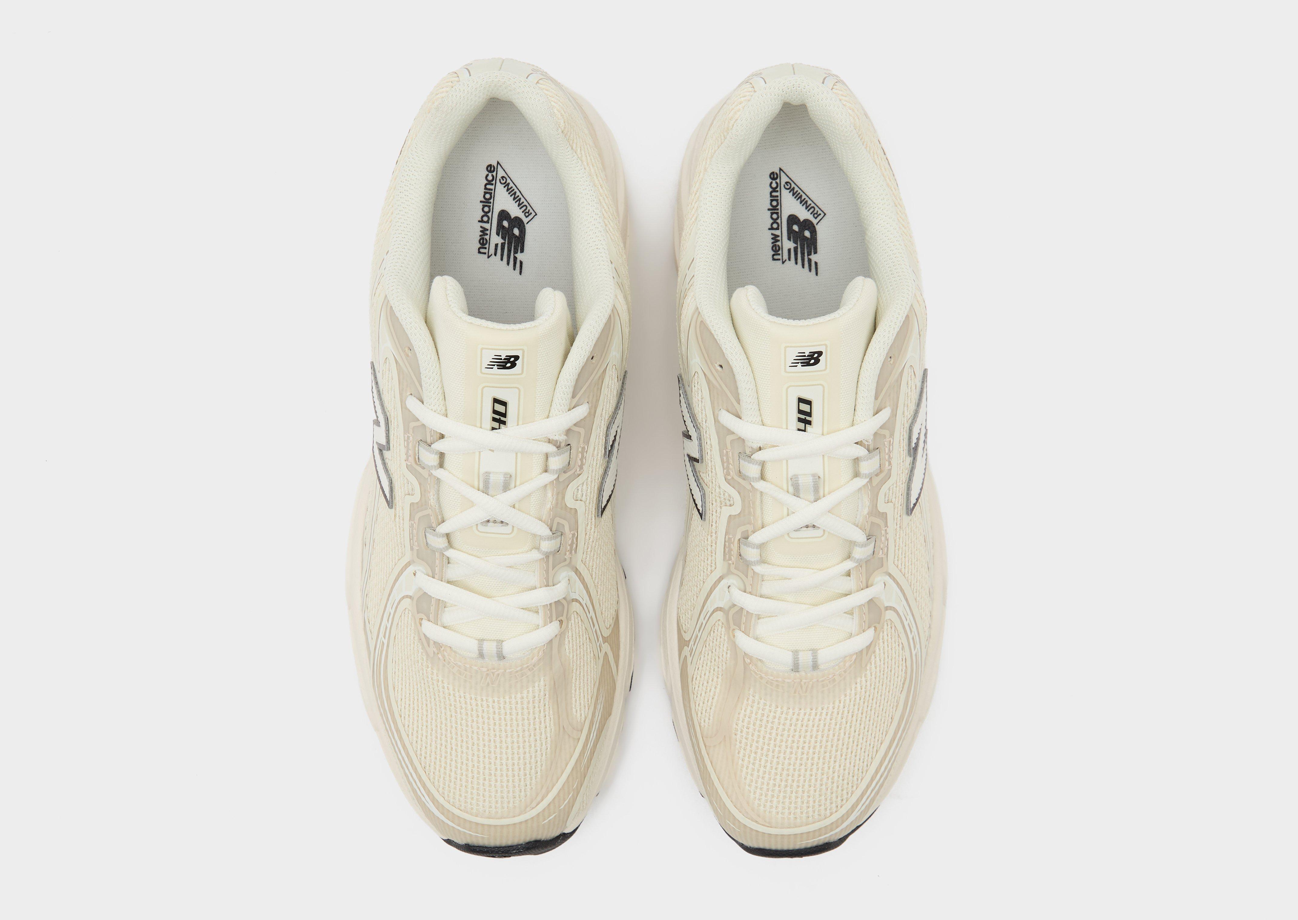New Balance 740