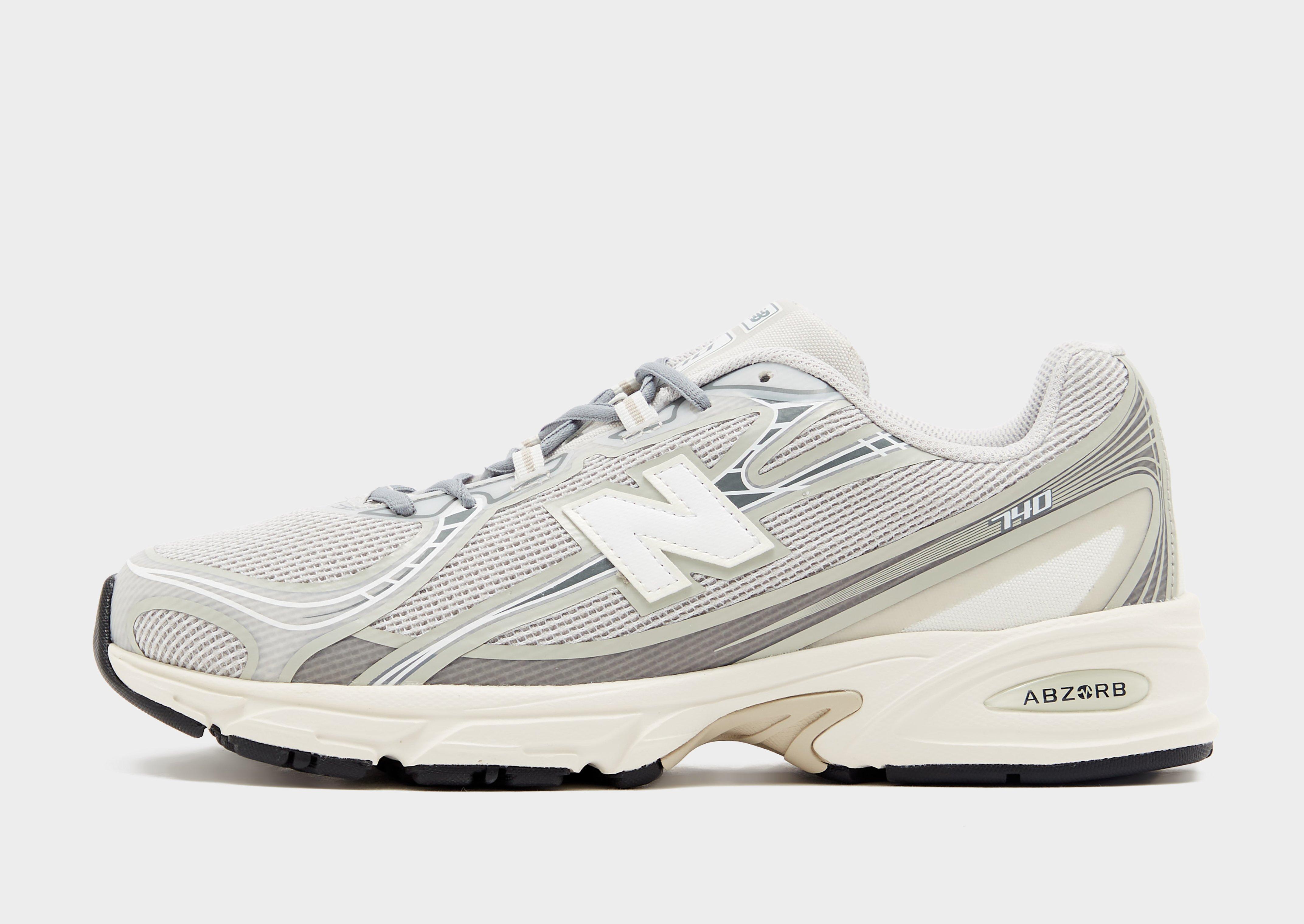 New Balance 740