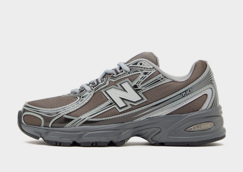 New Balance 740 V2