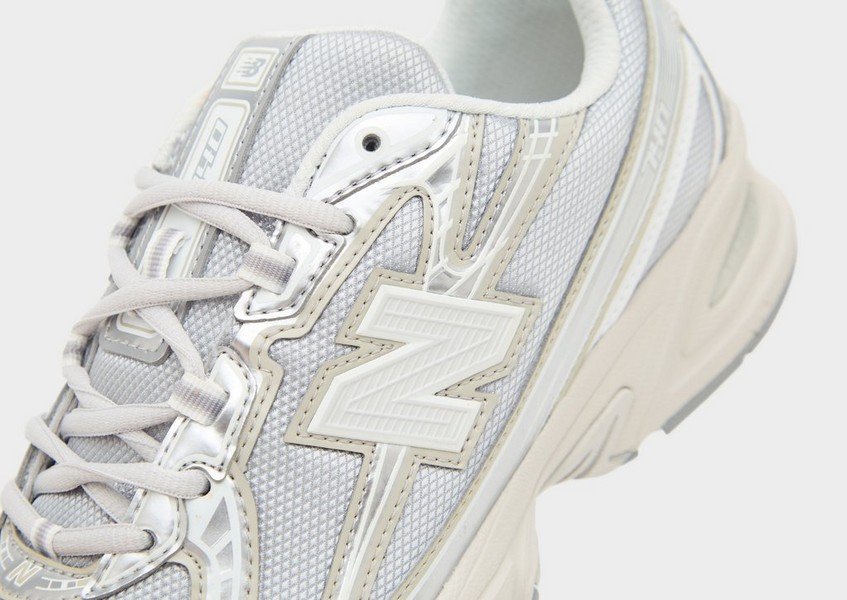 New Balance U 740 V2