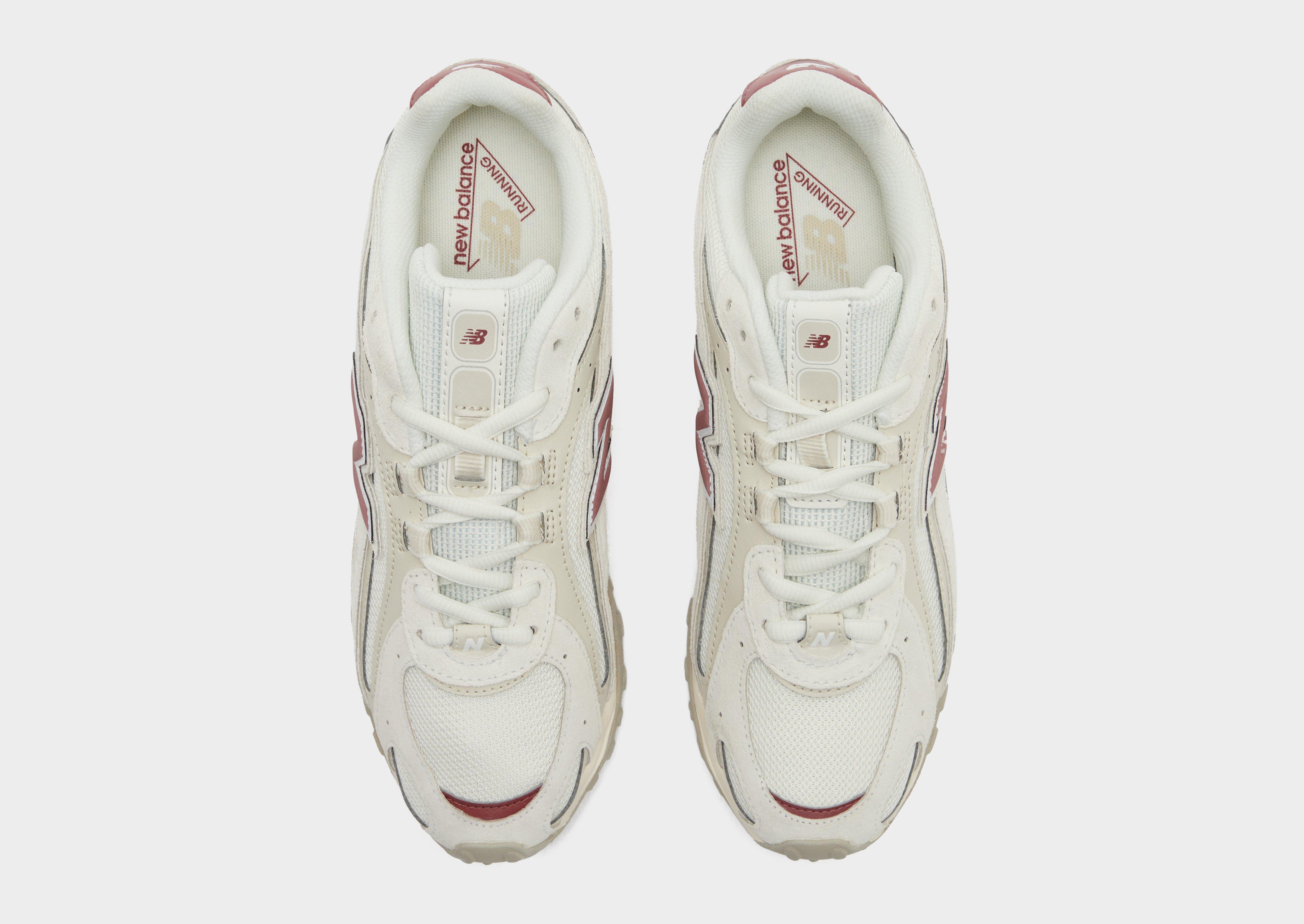 New Balance 204L