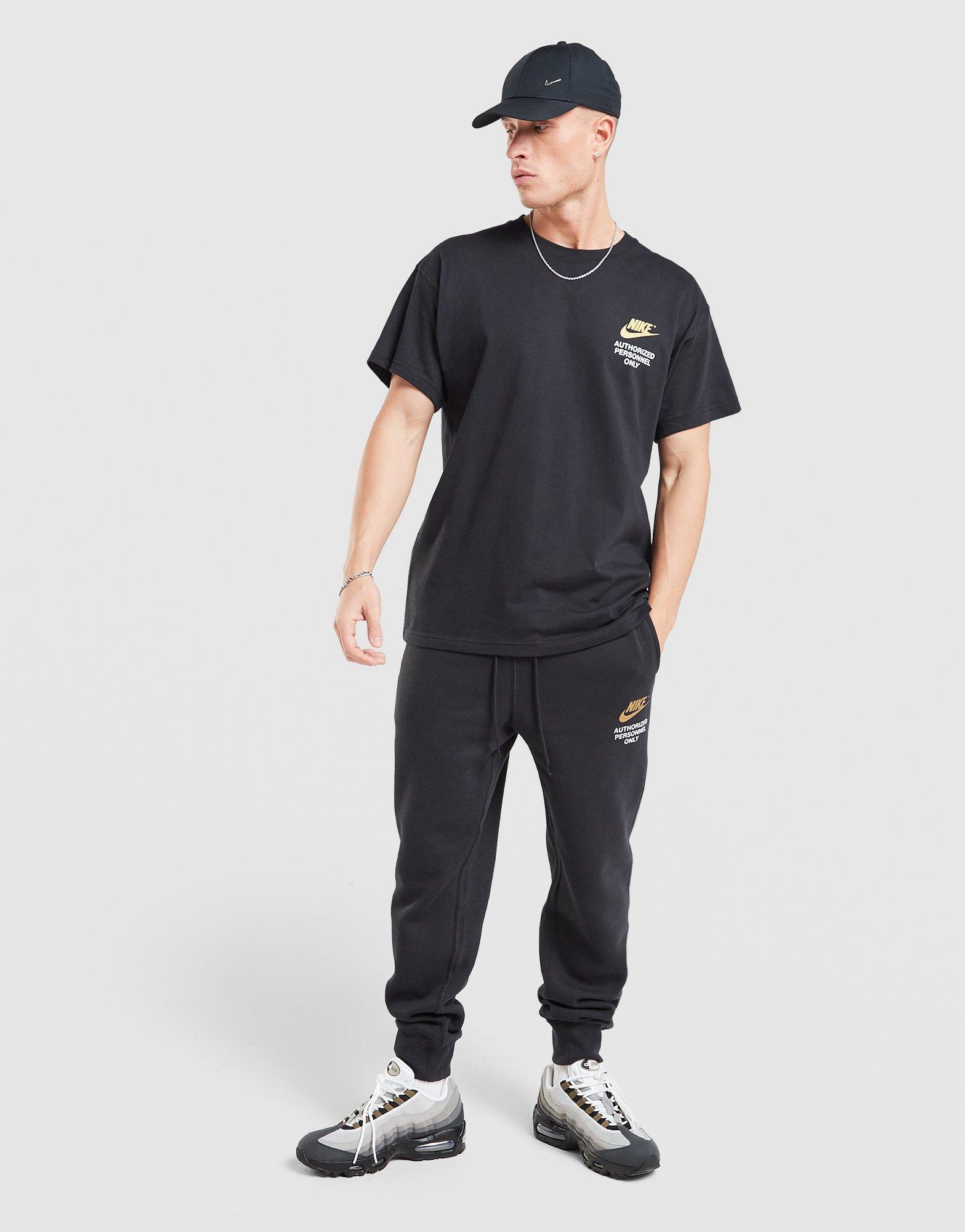 Vyriški marškiniai NIKE MARŠKINĖLIAI M NSW TEE GFX IR2990-010 Juoda