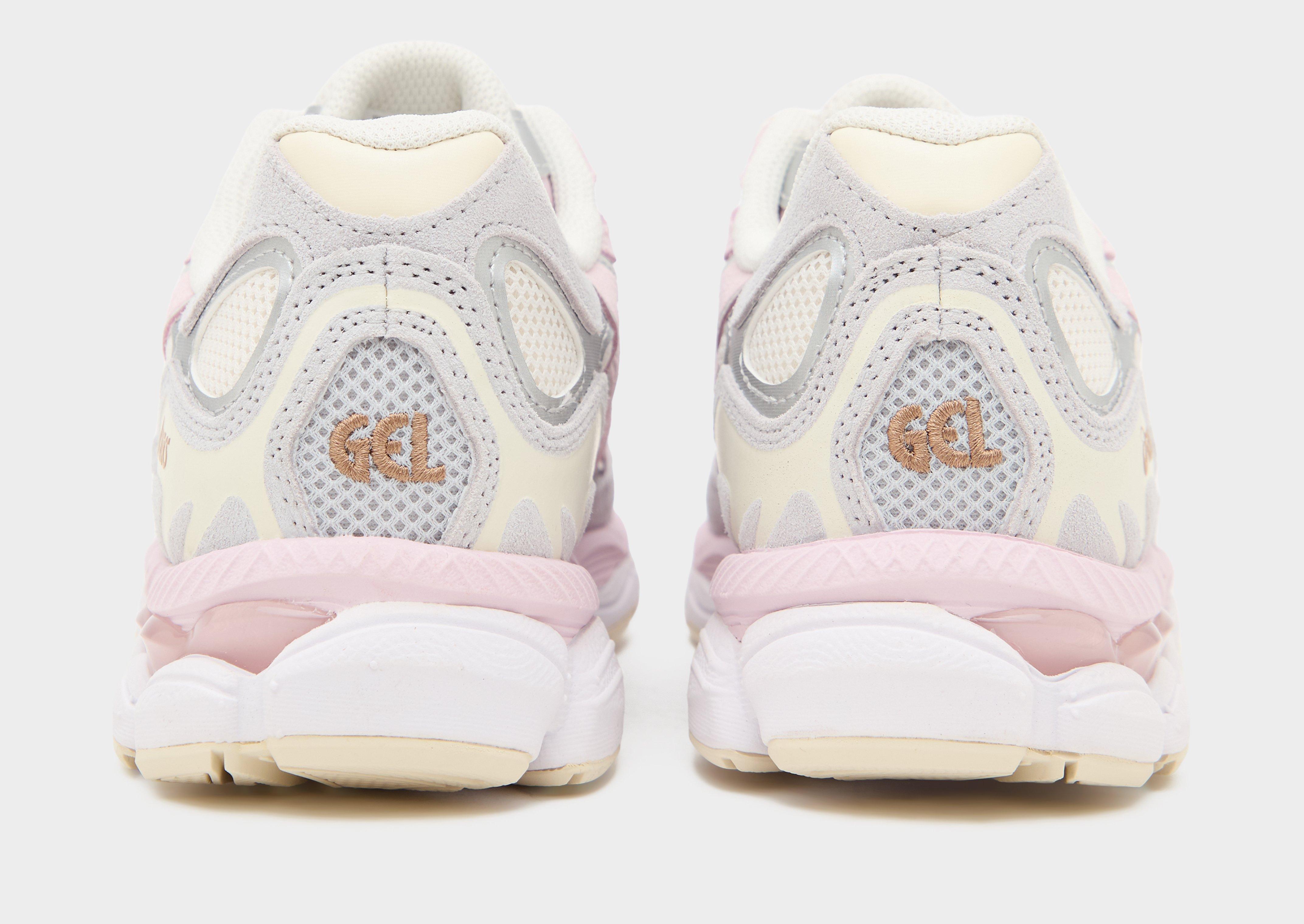 Жіночі кросівки ASICS GEL-NYC 1203A383-028 Бежевий