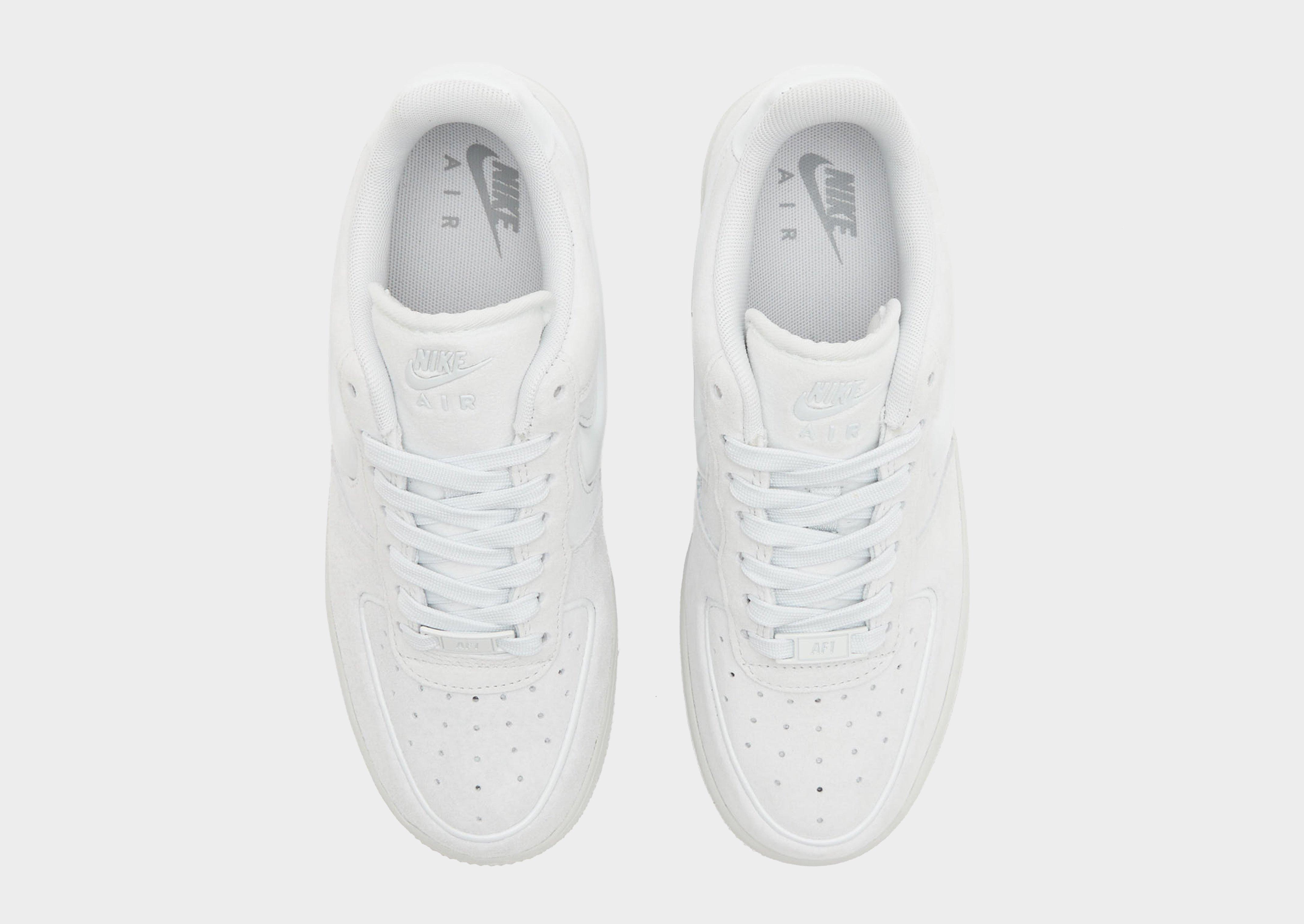 Buty sneakersy damskie NIKE W AIR FORCE 1 '07 TREND RM HV4406-100 Szary