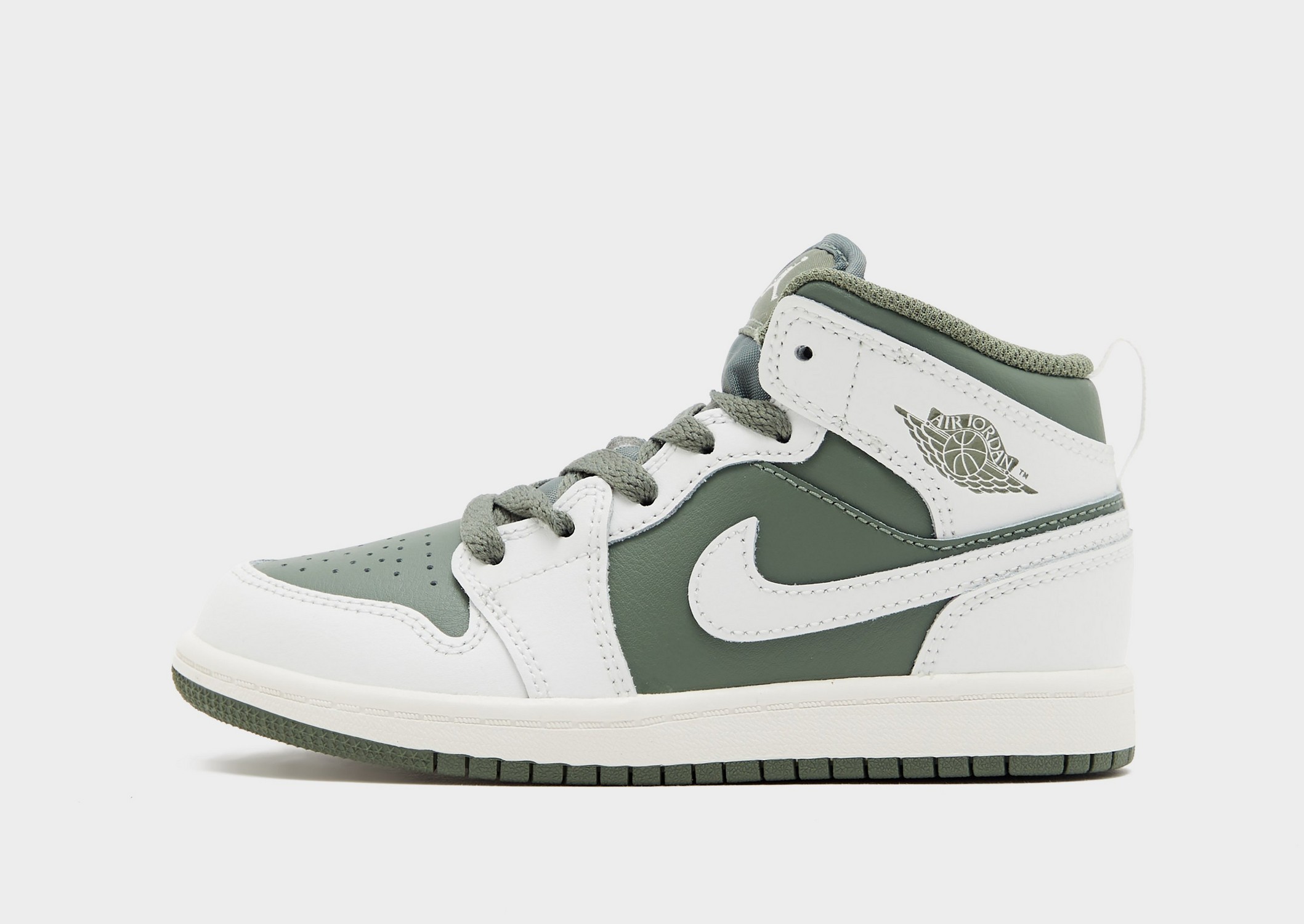 Jordan Air 1 Mid Bg