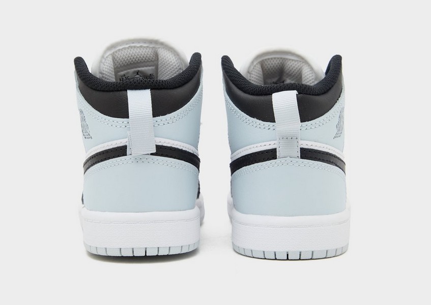 Jordan Air 1 Mid Bg