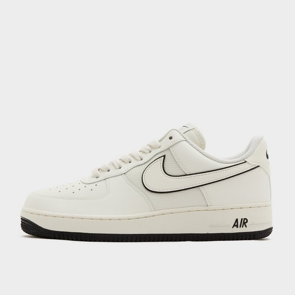 NIKE AIR FORCE 1 '07