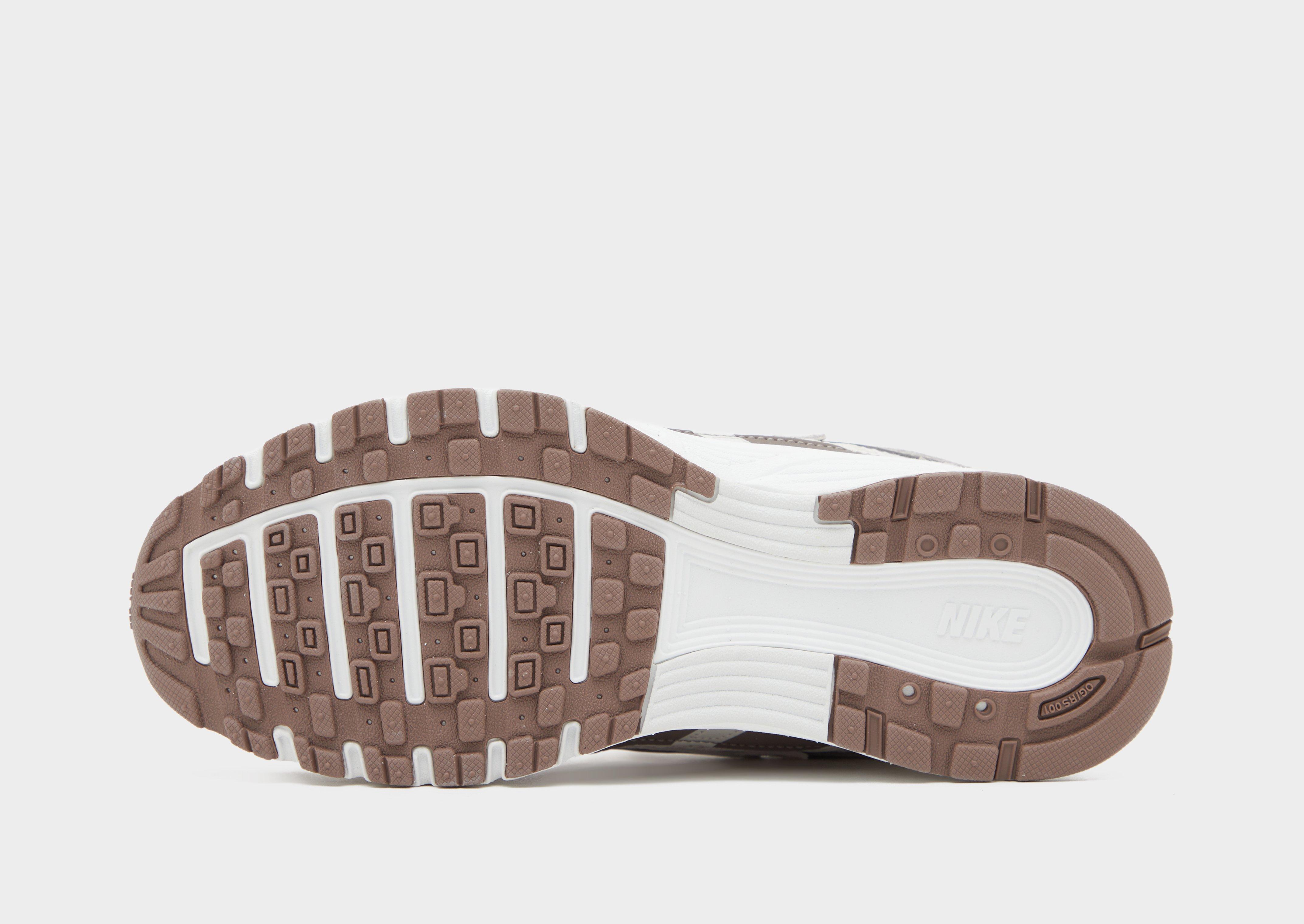 Nike P-6000 Bg