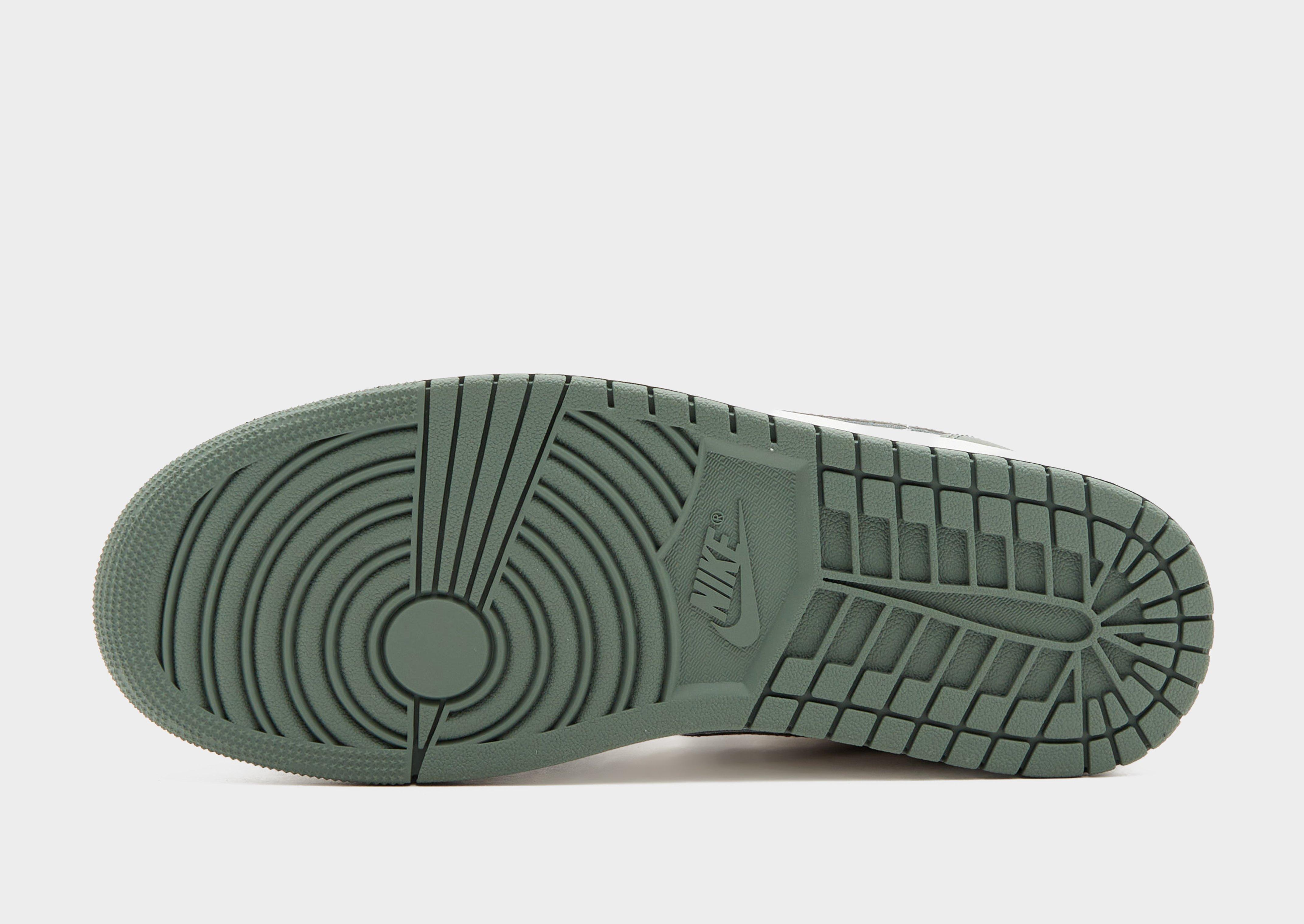 Adidași pentru bărbați AIR JORDAN 1 LOW  553558-300 Verde