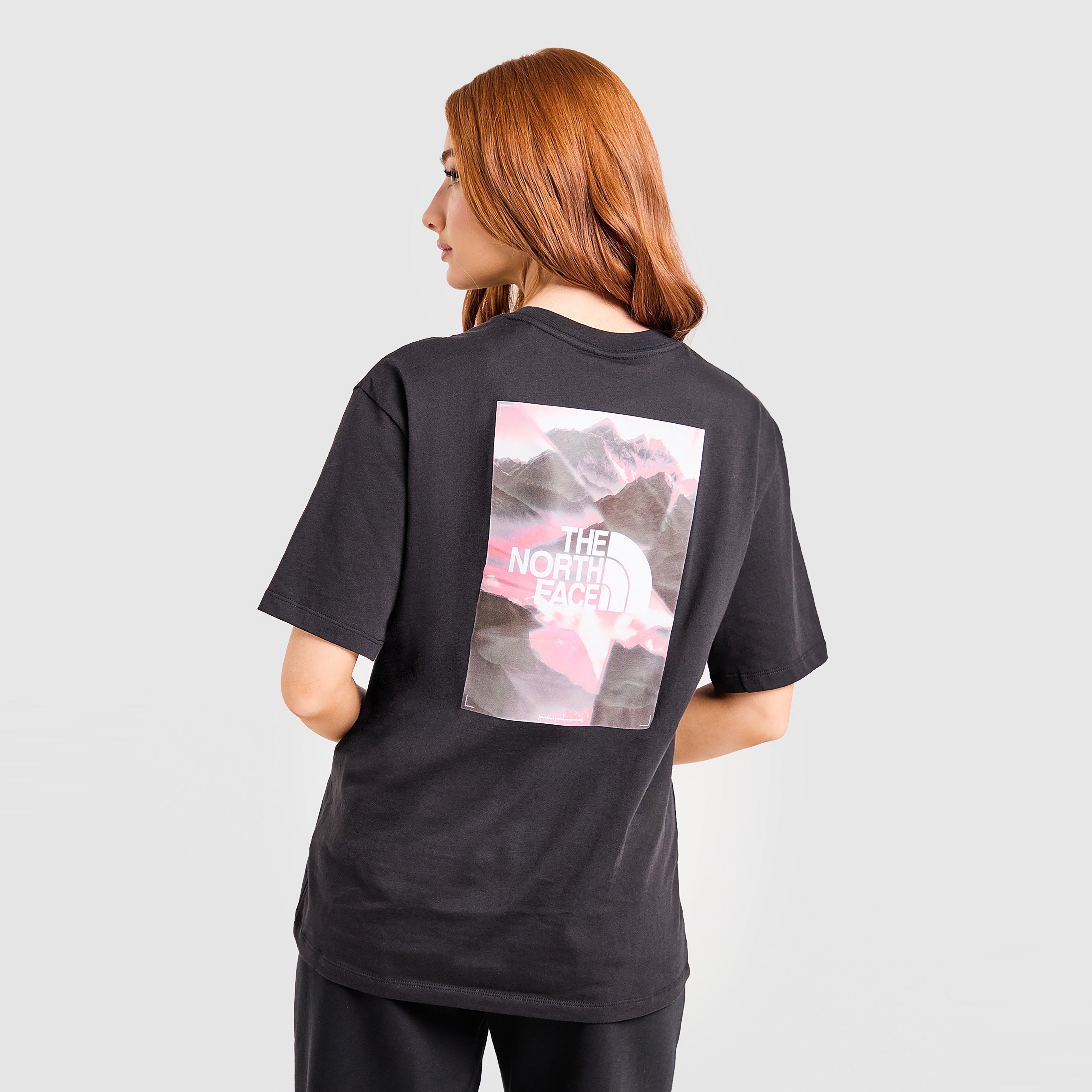 Дамска тениска THE NORTH FACE ТЕНИСКА W MOUNTAIN PRISM OS