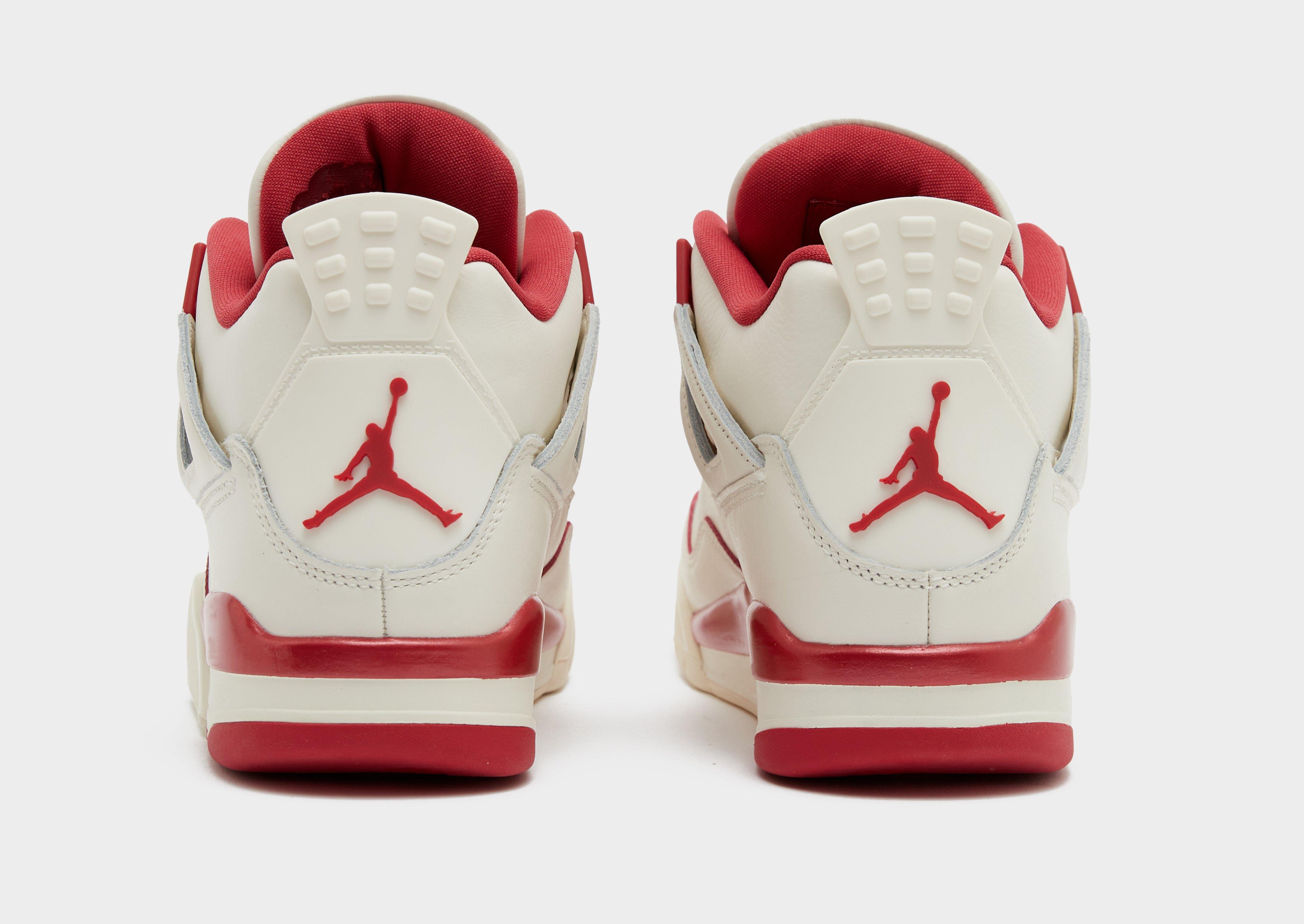 Dámske tenisky WMNS AIR JORDAN 4 RETRO HV0823-108 Béžová