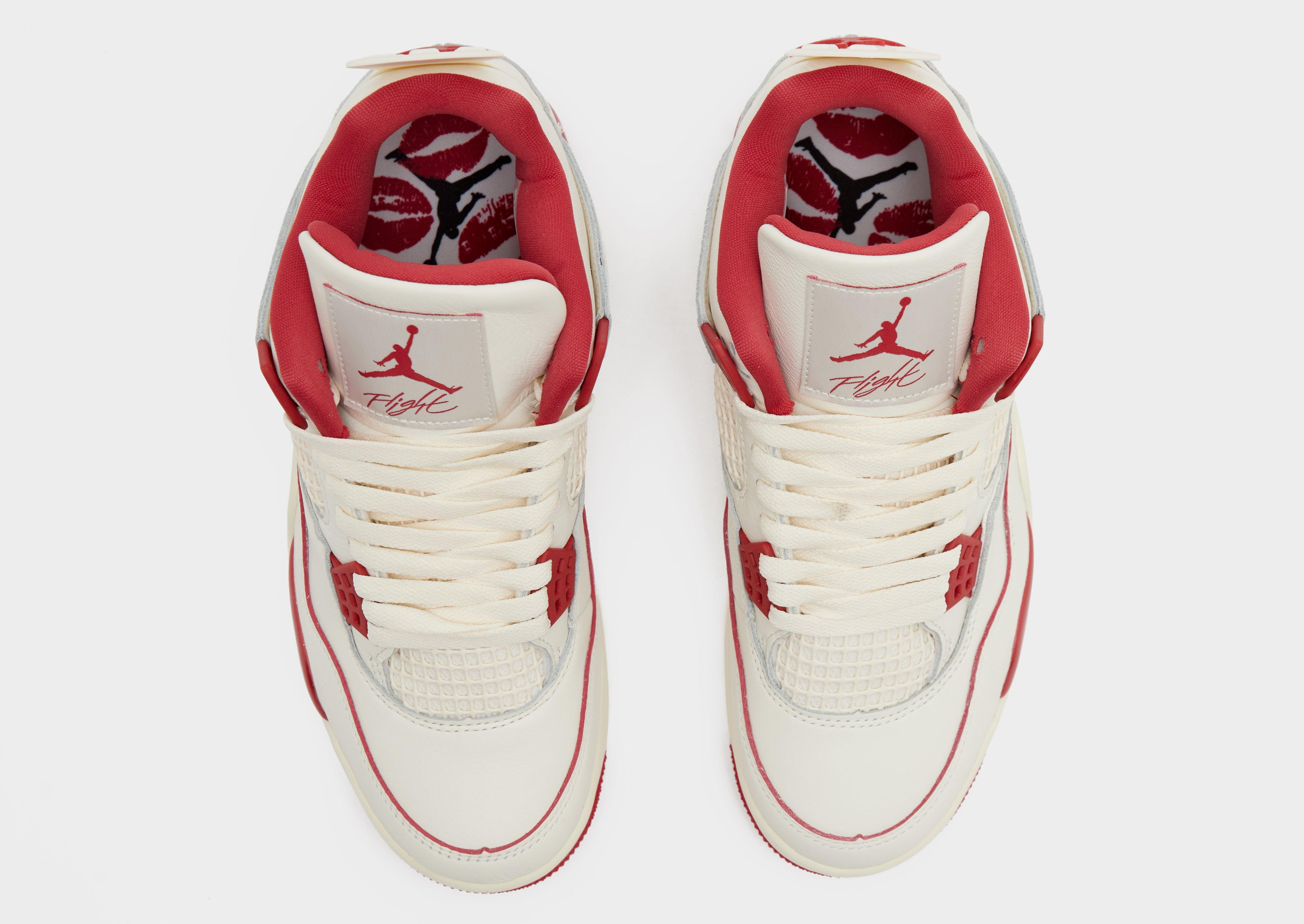 Dámske tenisky WMNS AIR JORDAN 4 RETRO HV0823-108 Béžová