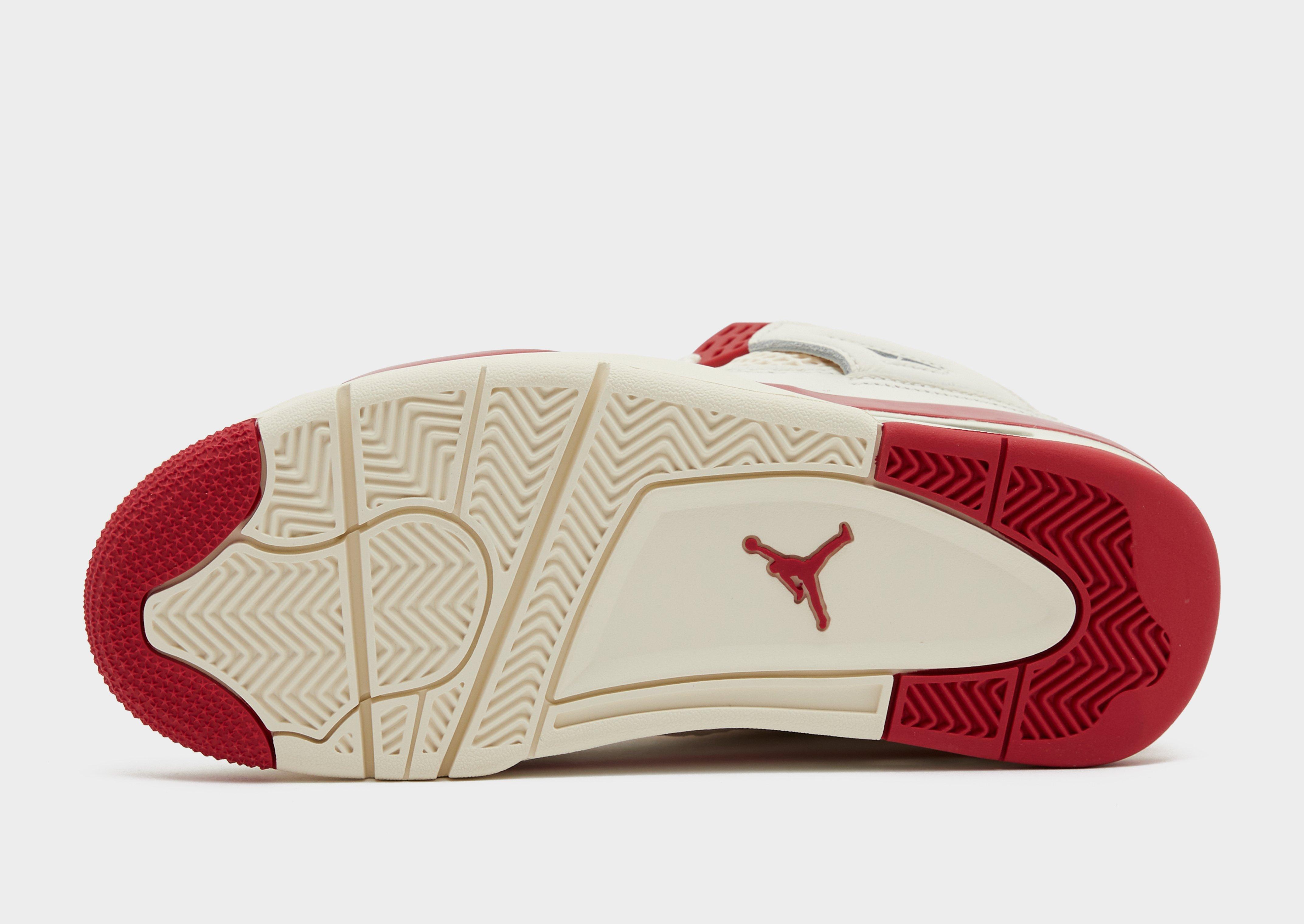 Dámske tenisky WMNS AIR JORDAN 4 RETRO HV0823-108 Béžová