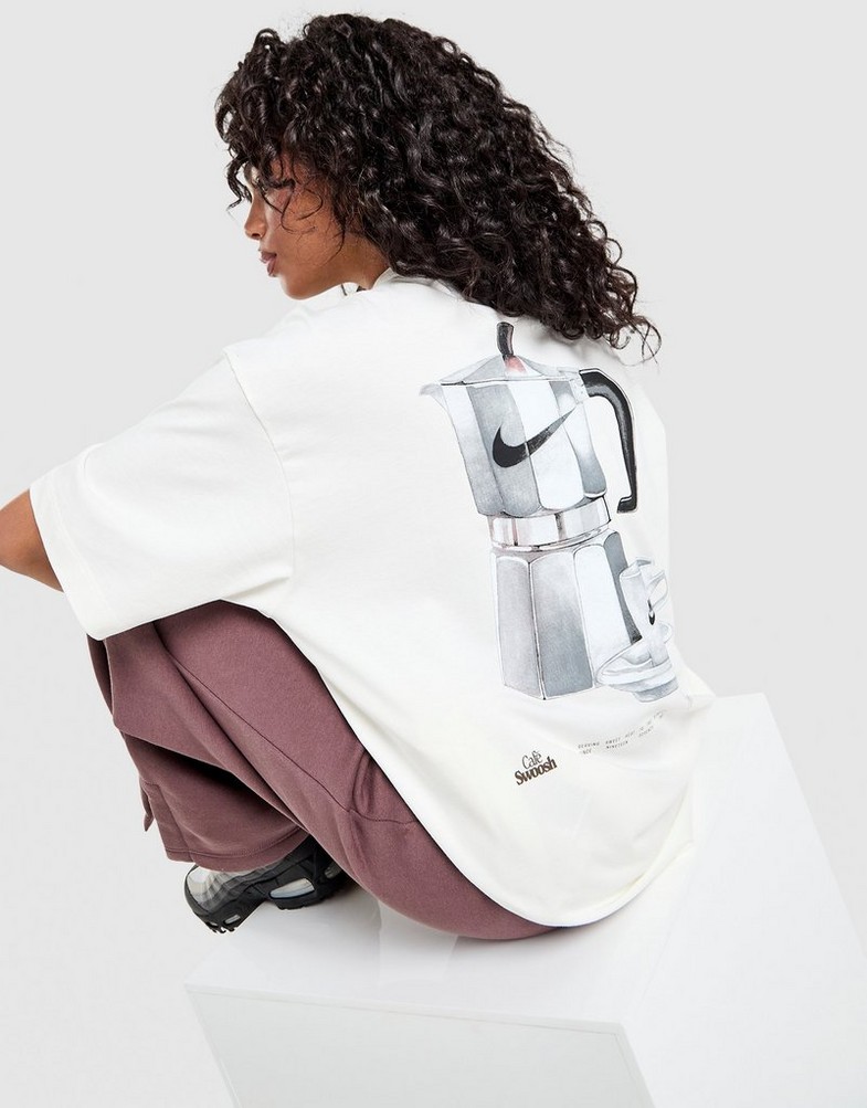 Tricouri NIKE TRICOU W NSW CLASSIC SS TEE ENERGY IQ1091-133 • Bej
