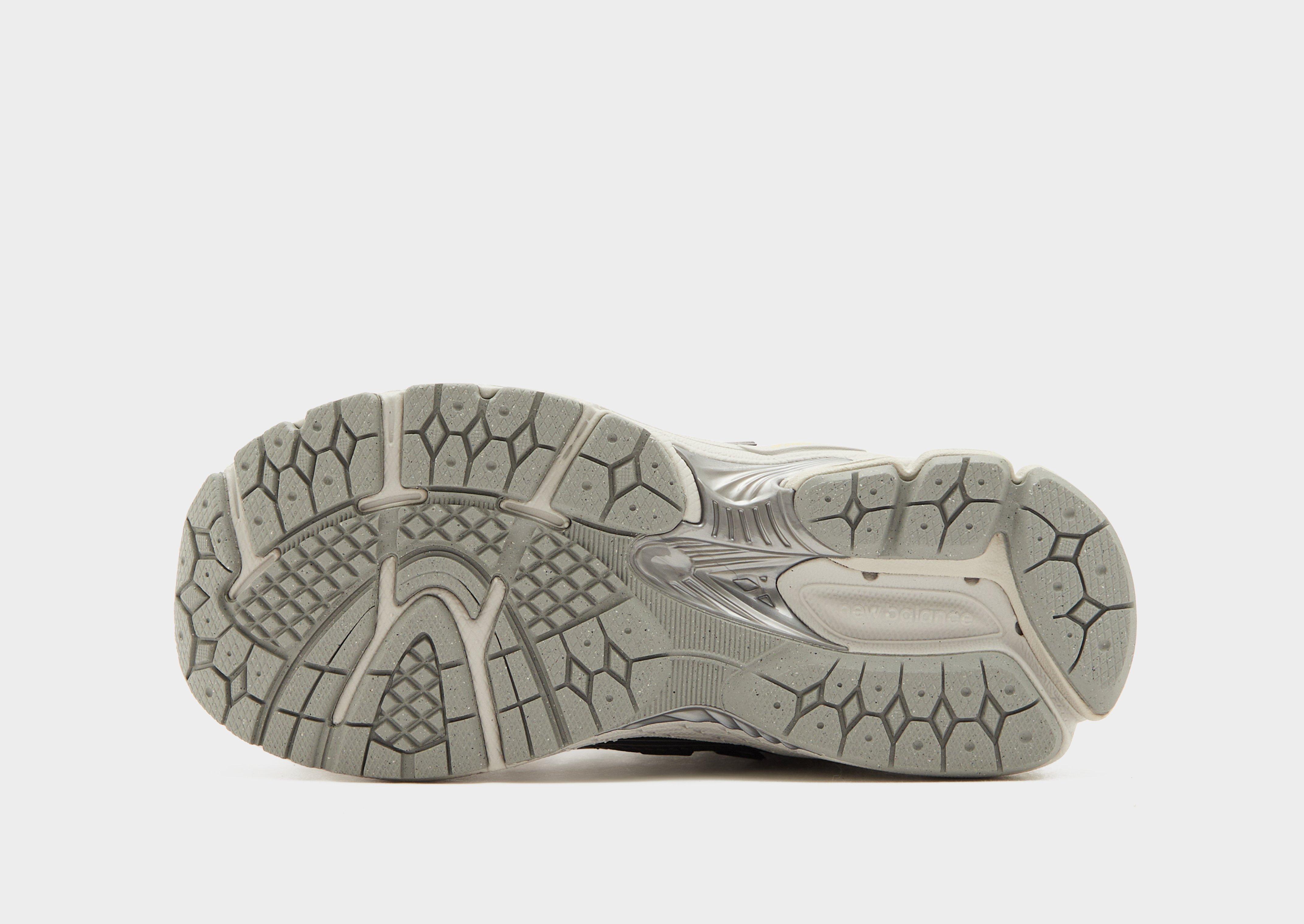 Buty sneakersy dla dzieci NEW BALANCE 1906  P190622M Szary