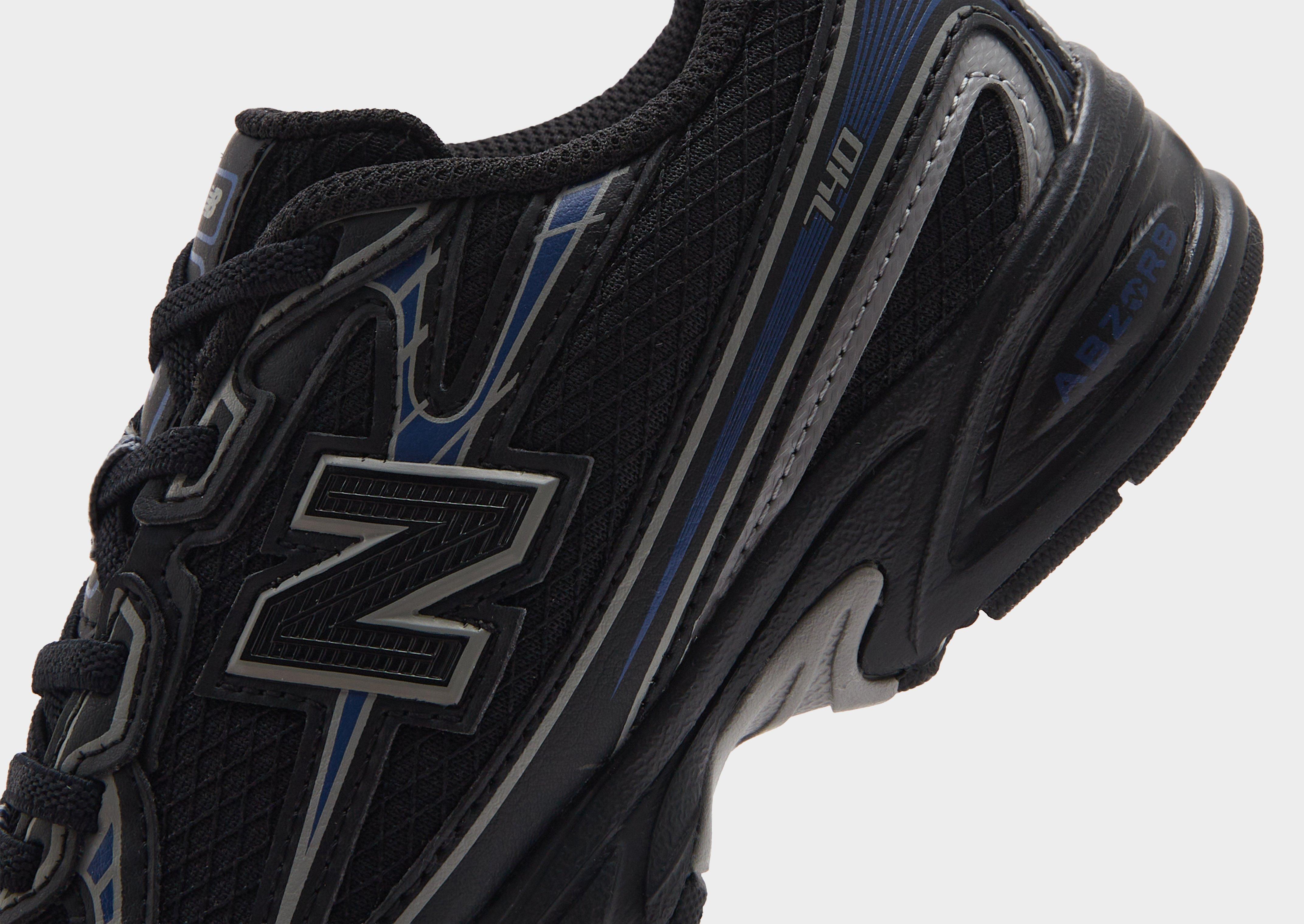 New Balance 740